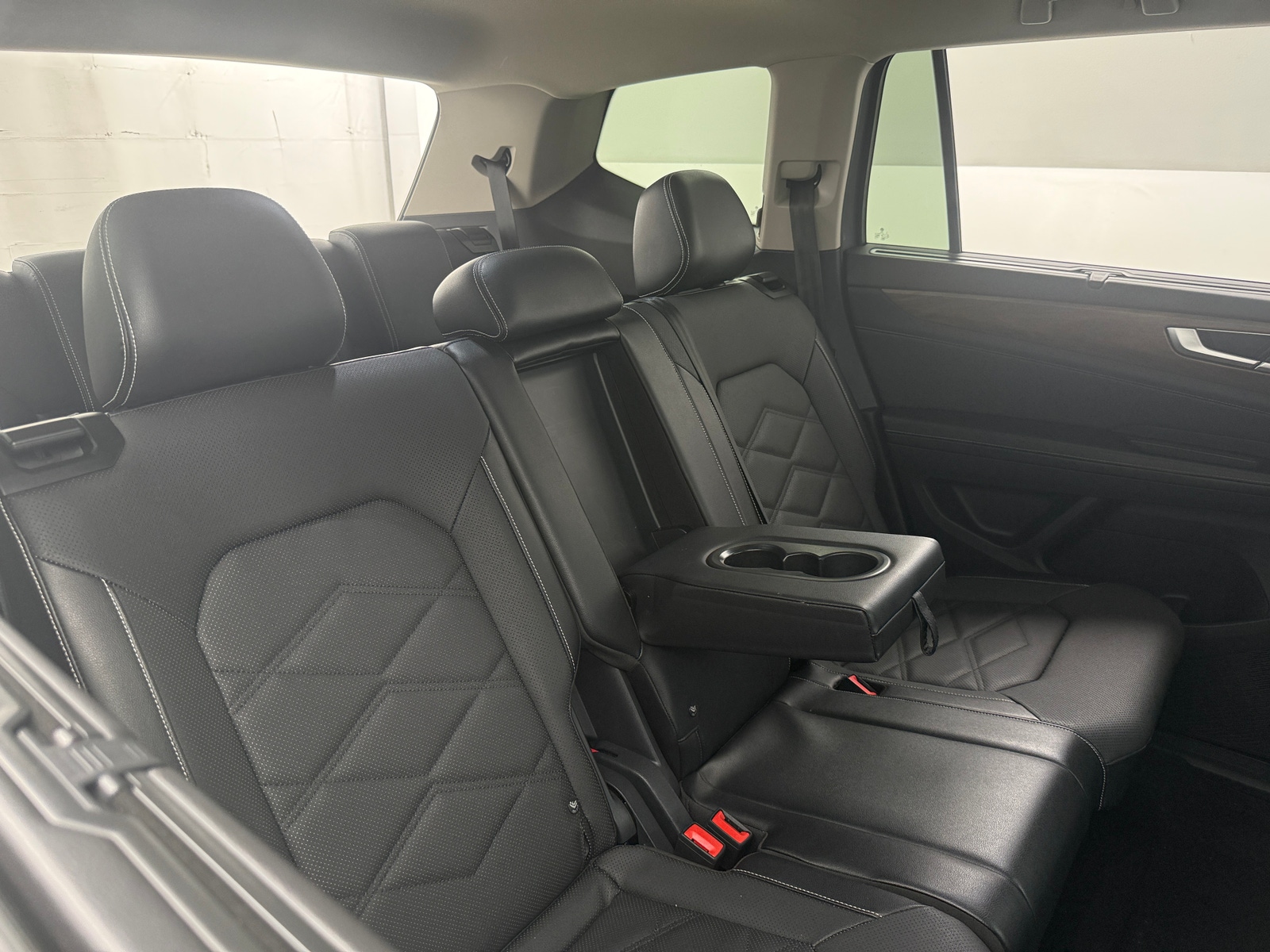 Thumbnail: 2024 Volkswagen Atlas - 5