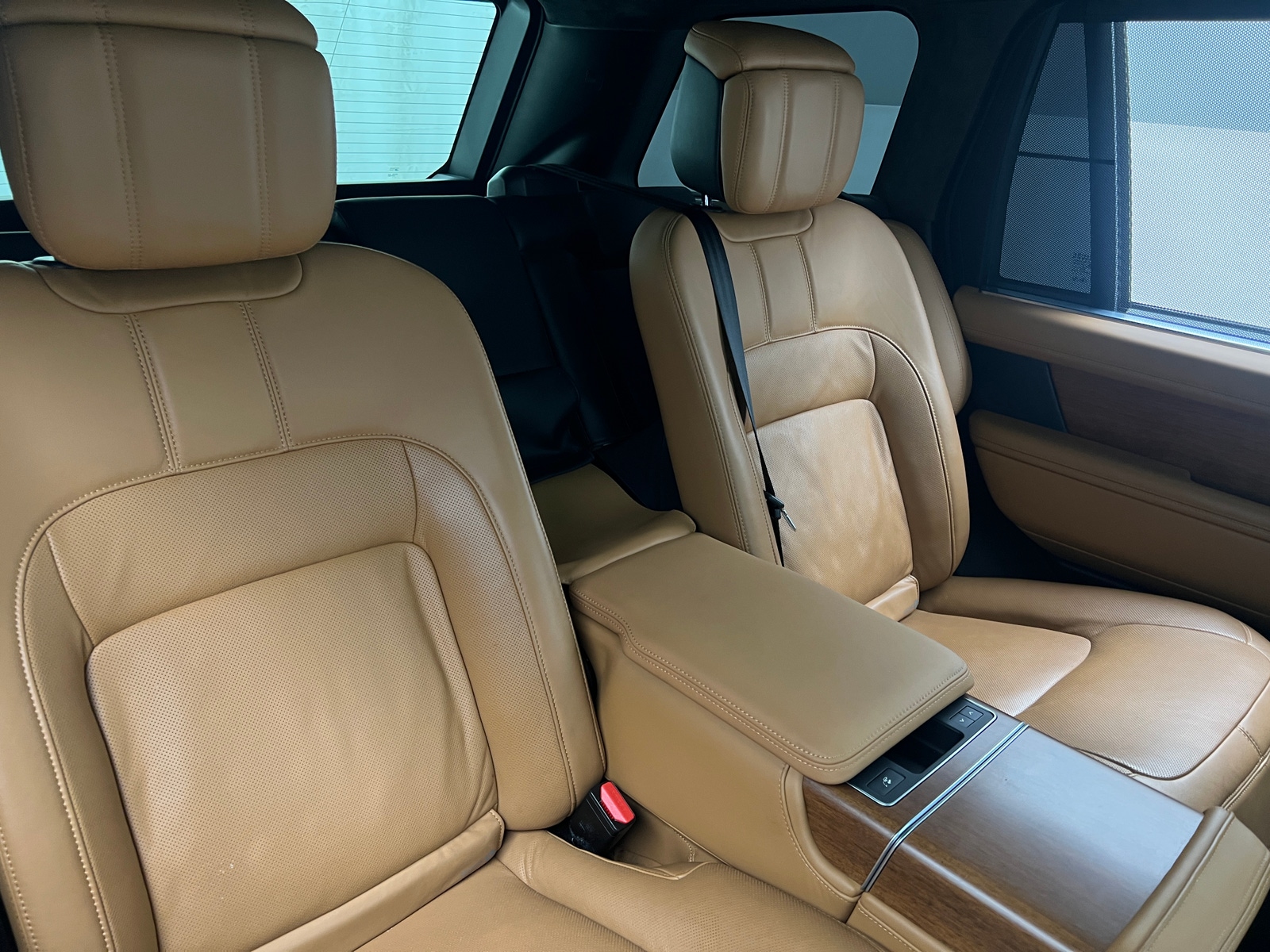 Thumbnail: 2019 Land Rover Range Rover - 5