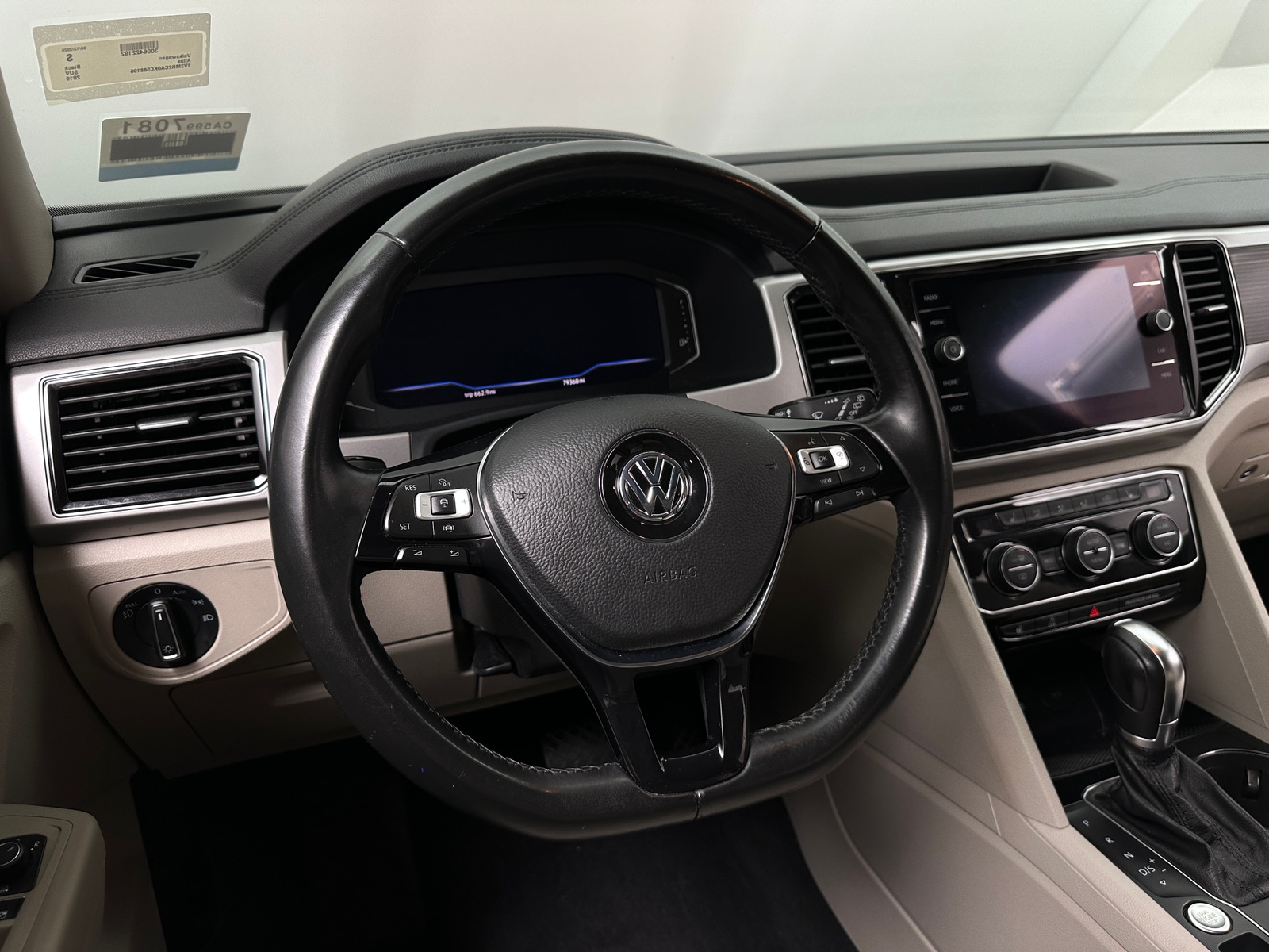 Thumbnail: 2019 Volkswagen Atlas - 4