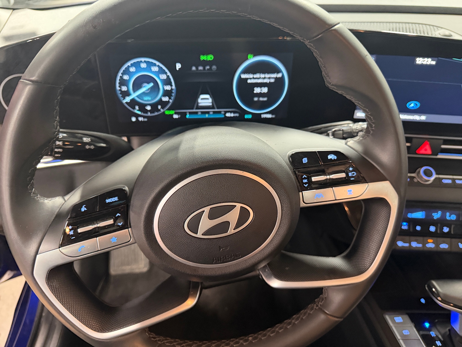 Thumbnail: 2025 Hyundai Elantra - 4