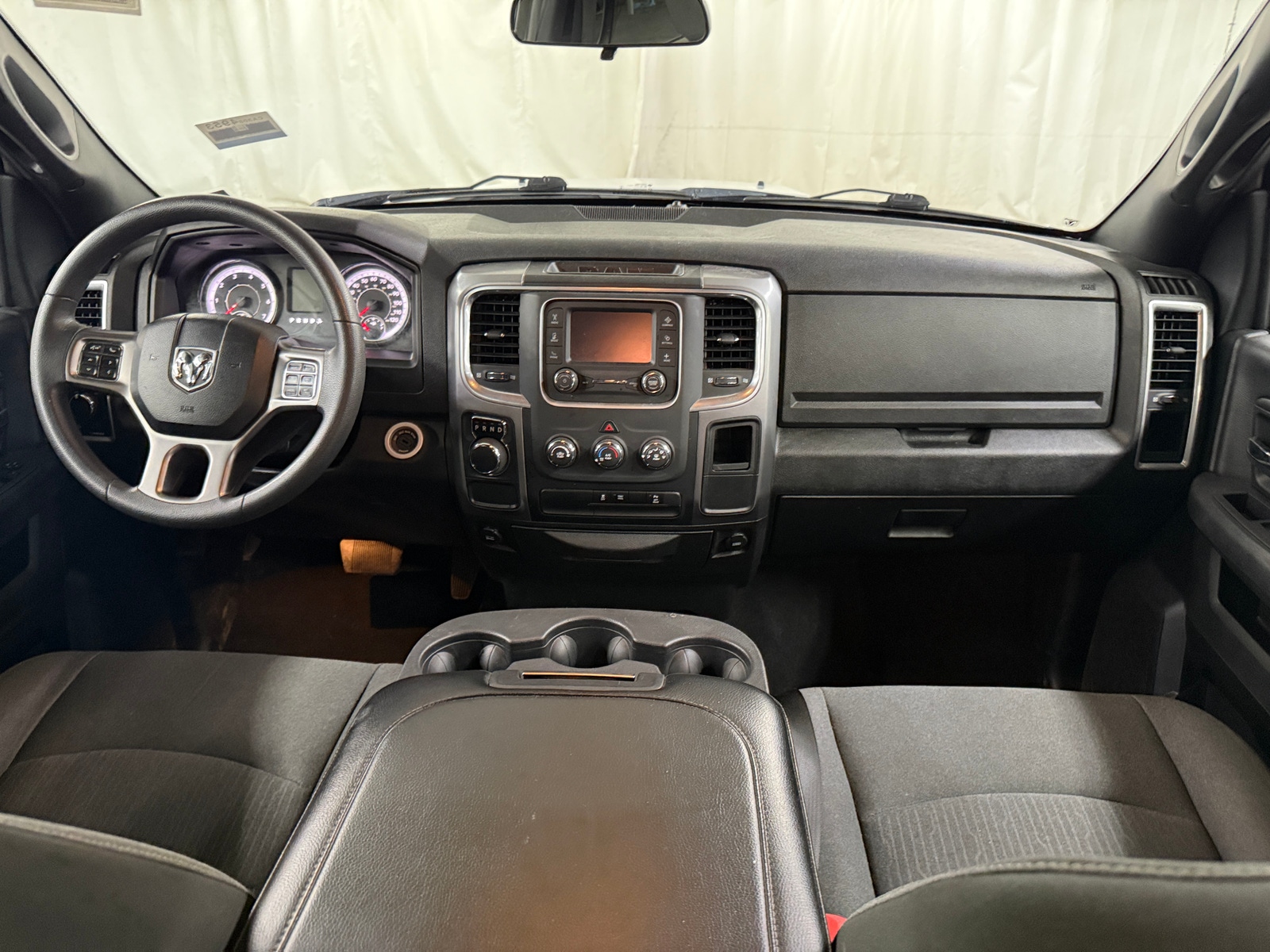 Thumbnail: 2024 RAM 1500 Classic - 3