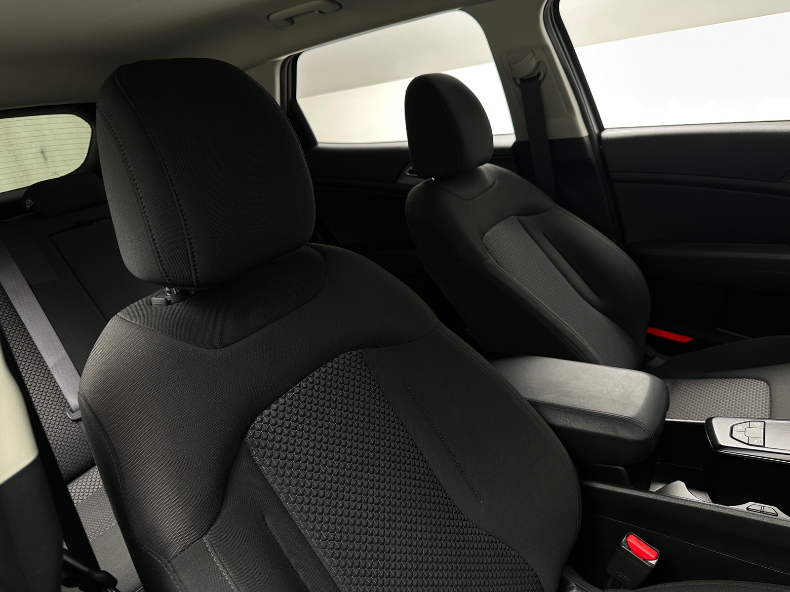Thumbnail: 2026 Kia Sportage - 2