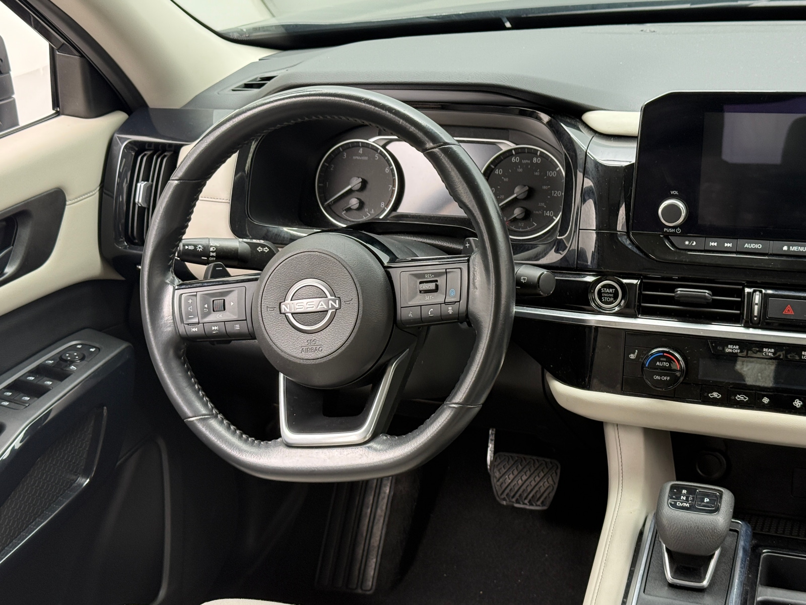 Thumbnail: 2023 Nissan Pathfinder - 5