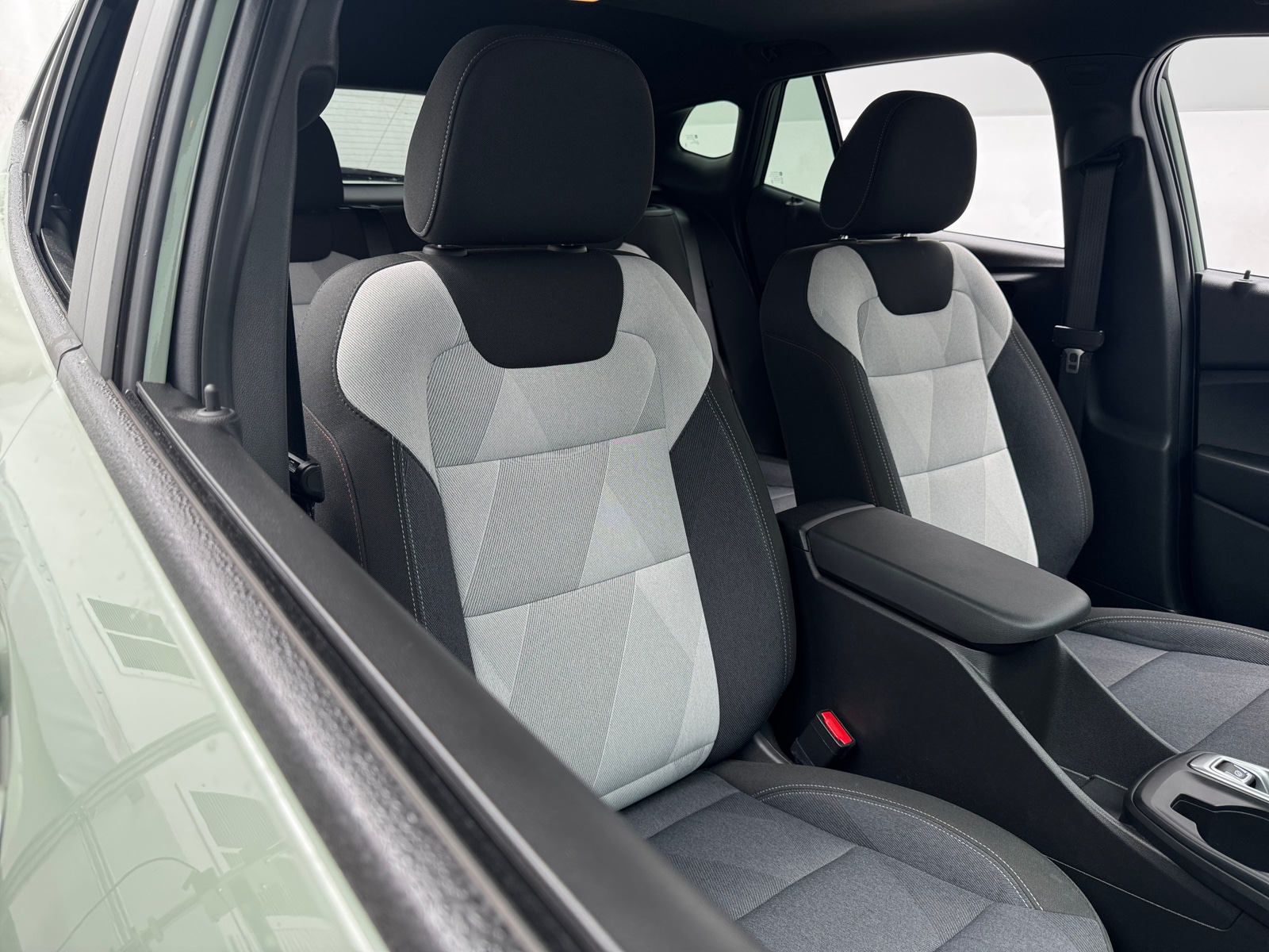 Thumbnail: 2024 Chevrolet Trax - 2