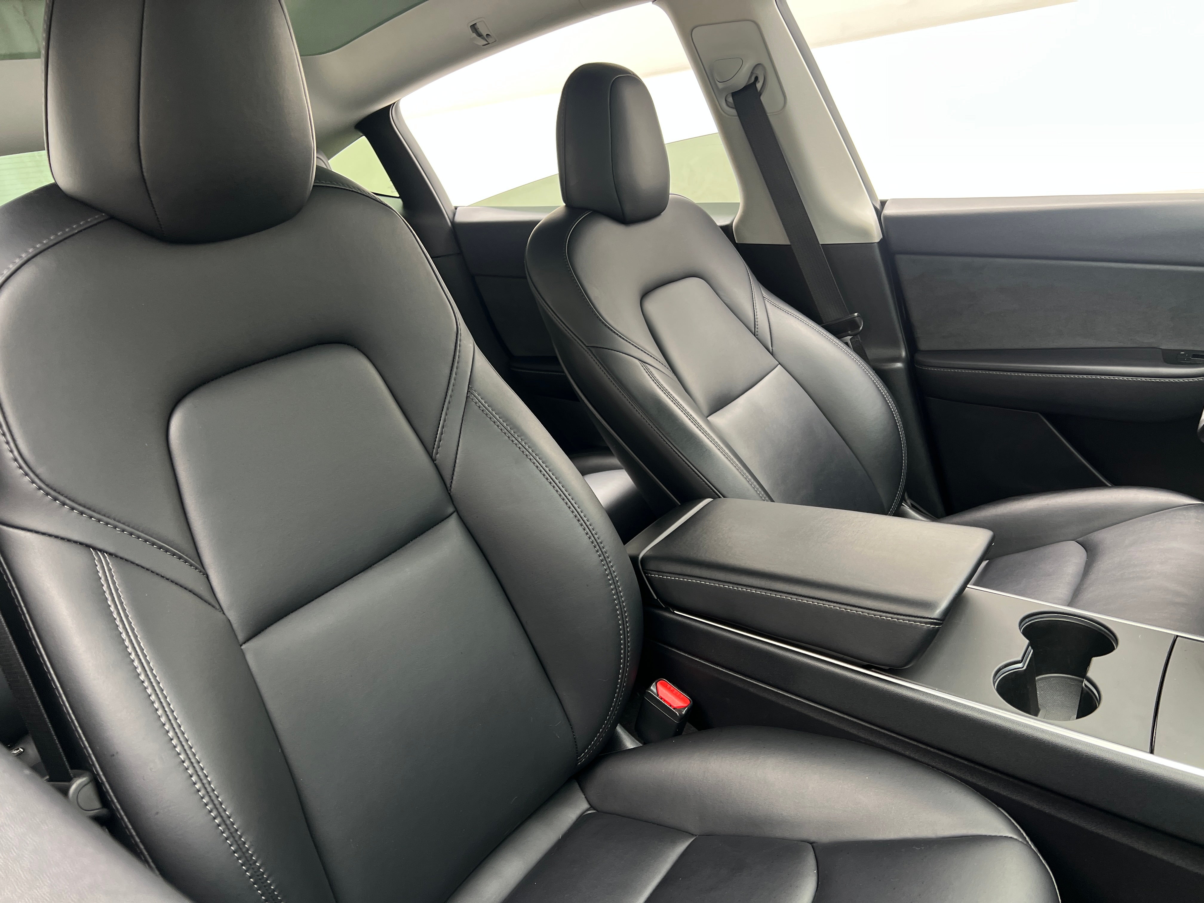 Used 2020 Tesla Model Y Long Range with VIN 5YJYGDEE3LF058295 for sale in Auburn, WA