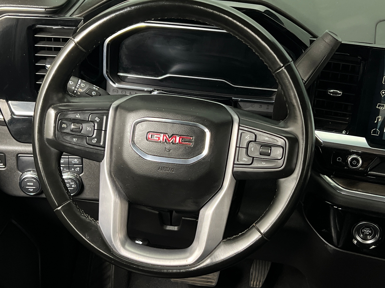 Thumbnail: 2024 GMC Sierra 1500 - 4