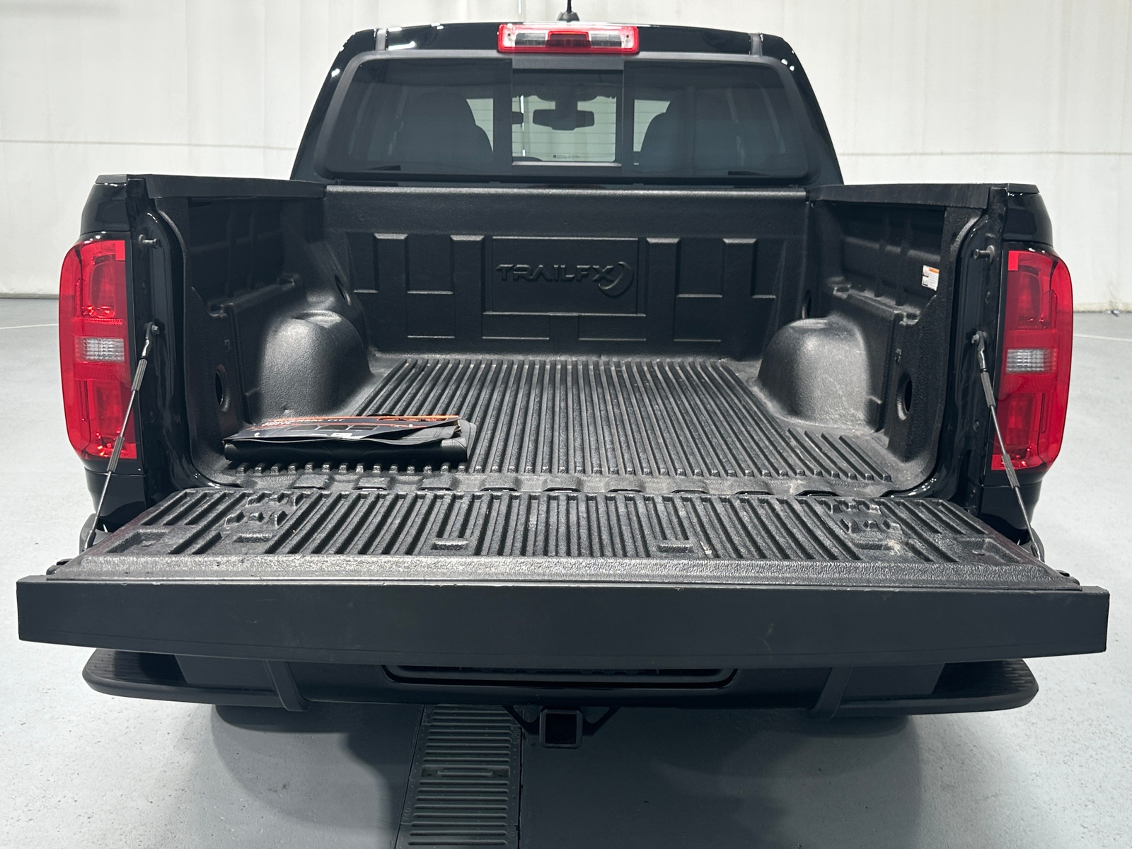 Thumbnail: 2022 Chevrolet Colorado - 7