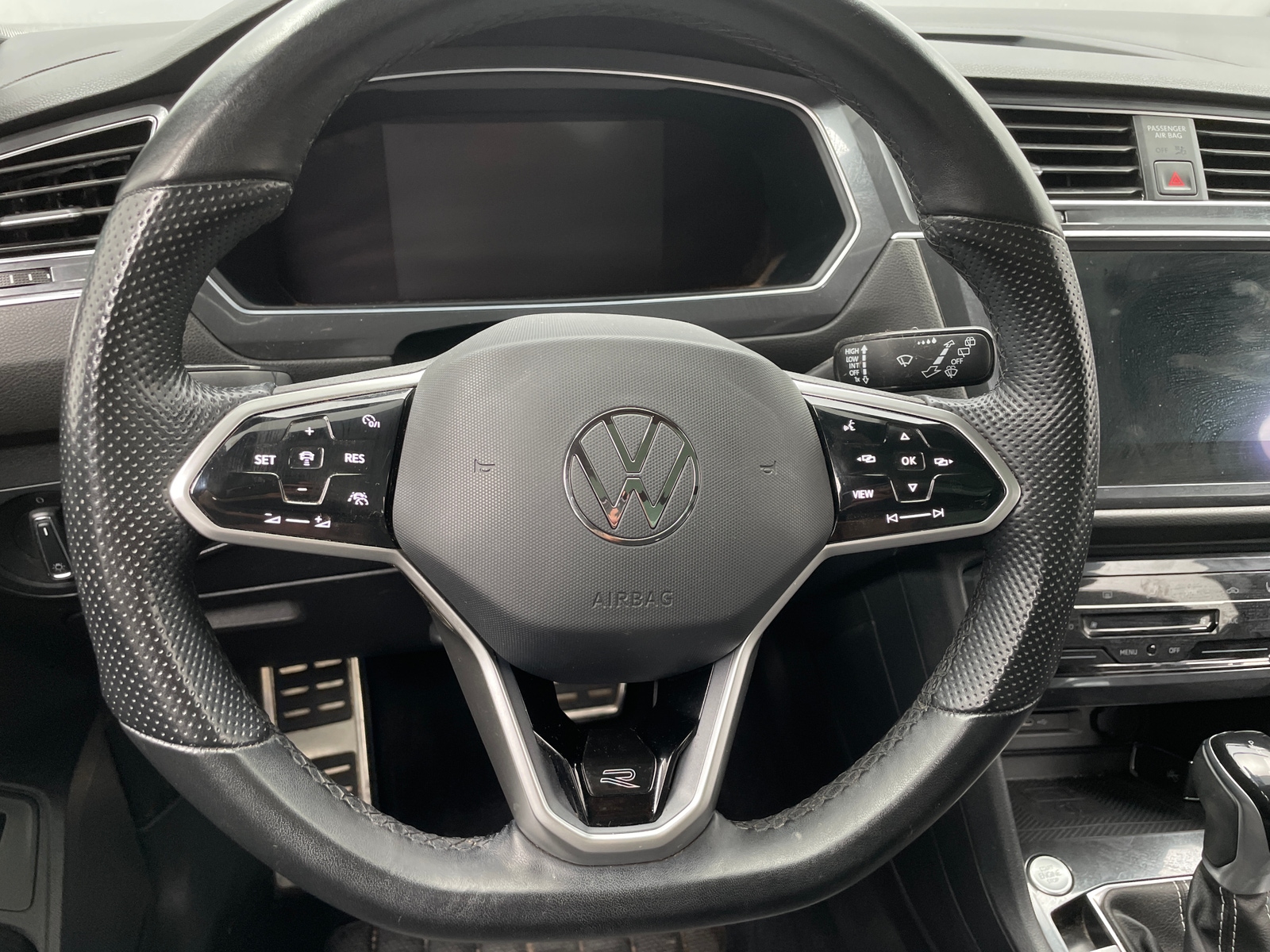 Thumbnail: 2022 Volkswagen Tiguan - 5