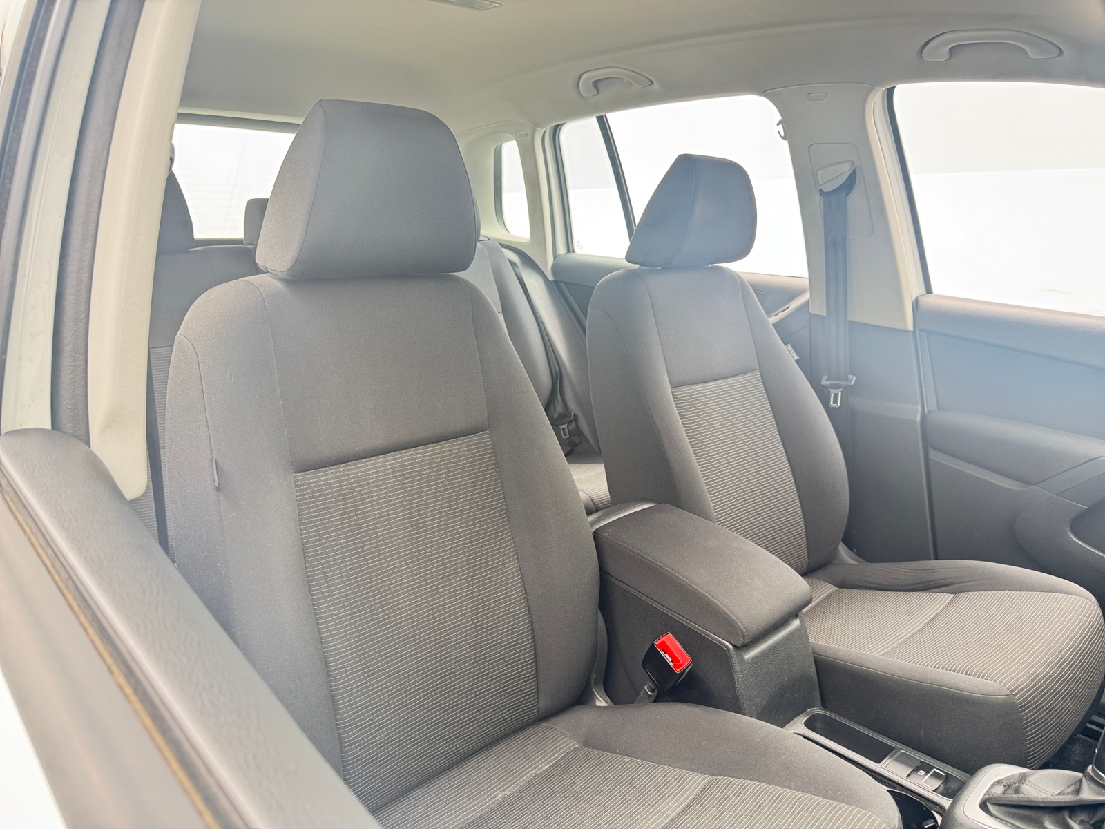 Thumbnail: 2017 Volkswagen Tiguan - 2