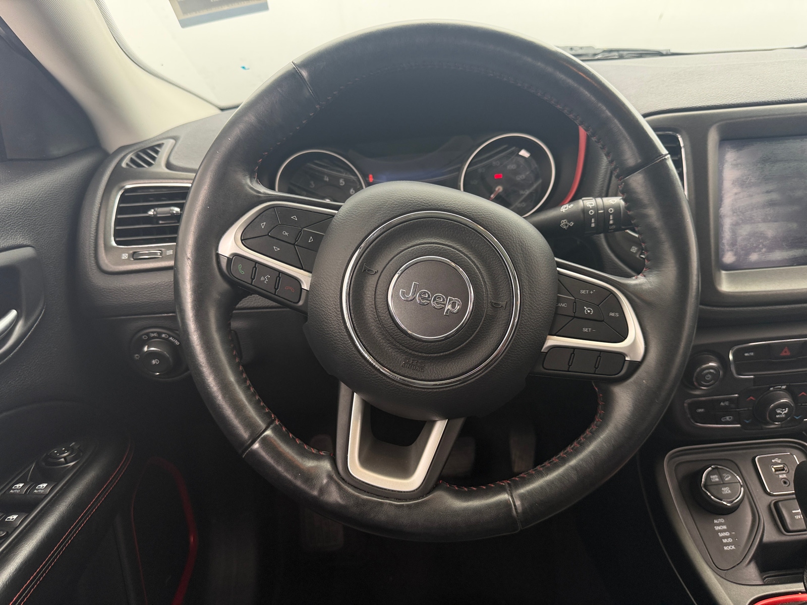 Thumbnail: 2019 Jeep Compass - 4