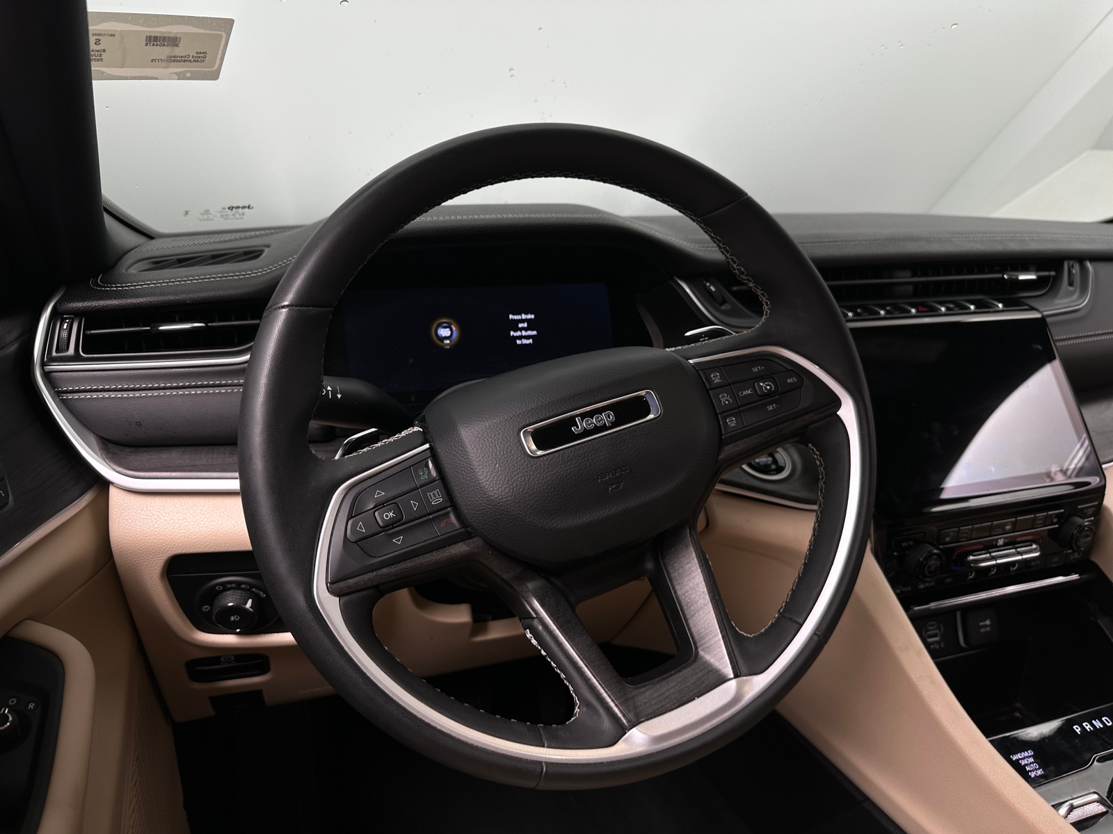 Thumbnail: 2025 Jeep Grand Cherokee - 4