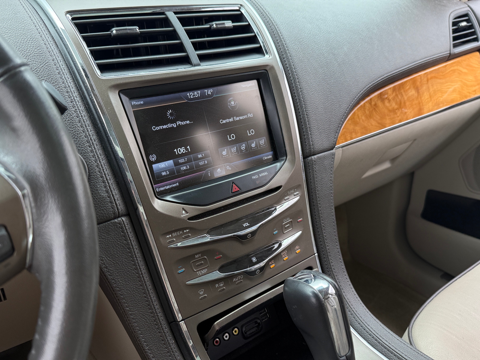 Thumbnail: 2015 Lincoln MKX - 3