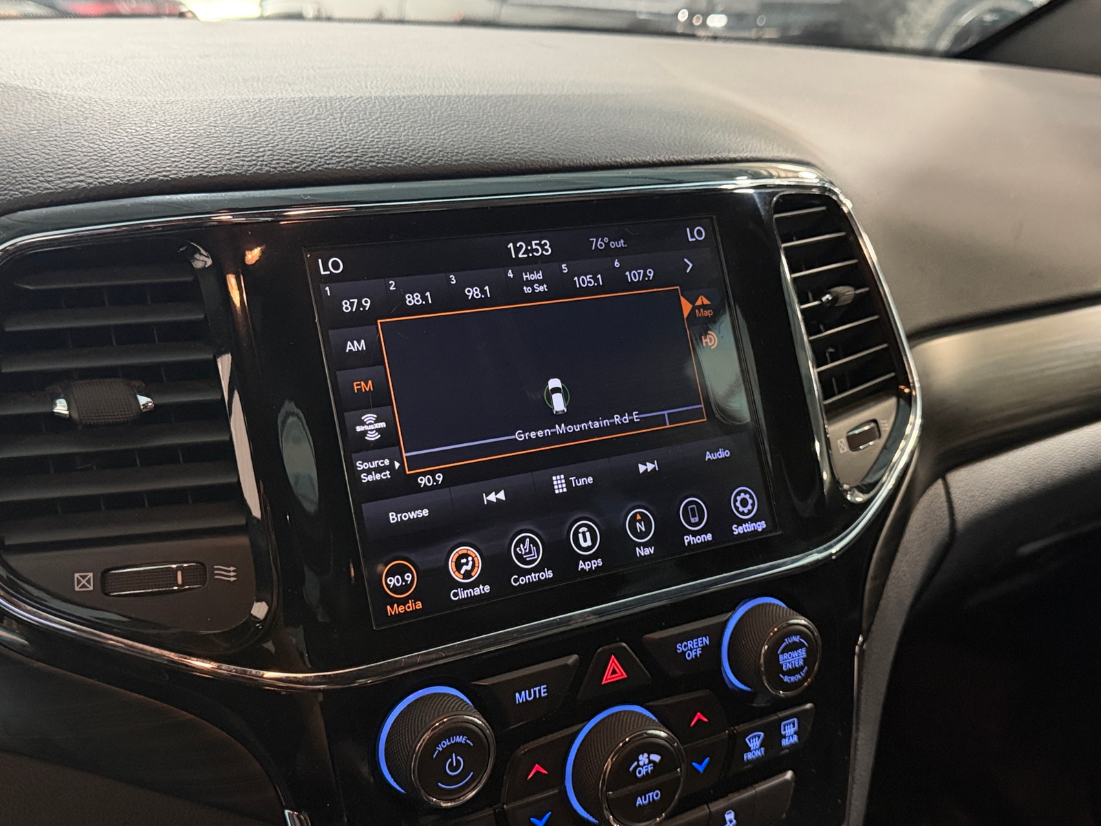 Thumbnail: 2020 Jeep Grand Cherokee - 3