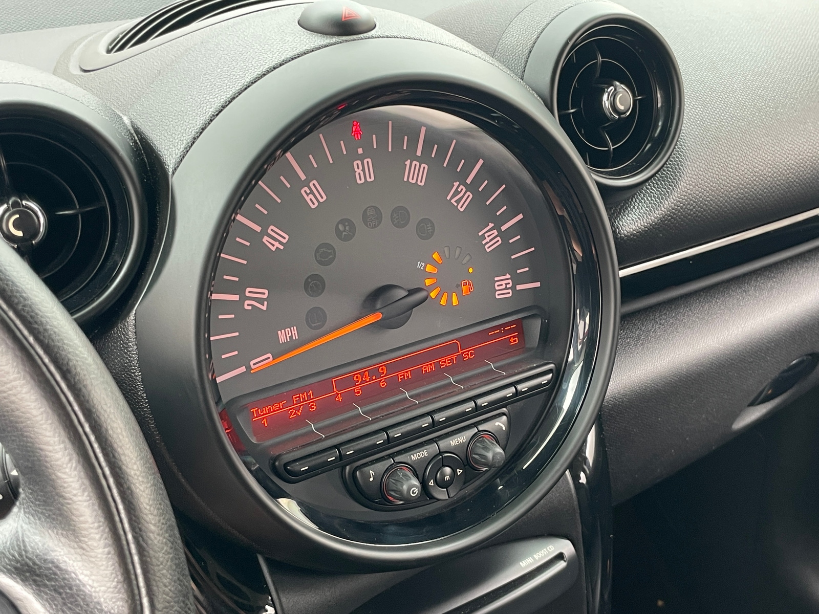 Thumbnail: 2015 MINI Cooper Countryman - 4