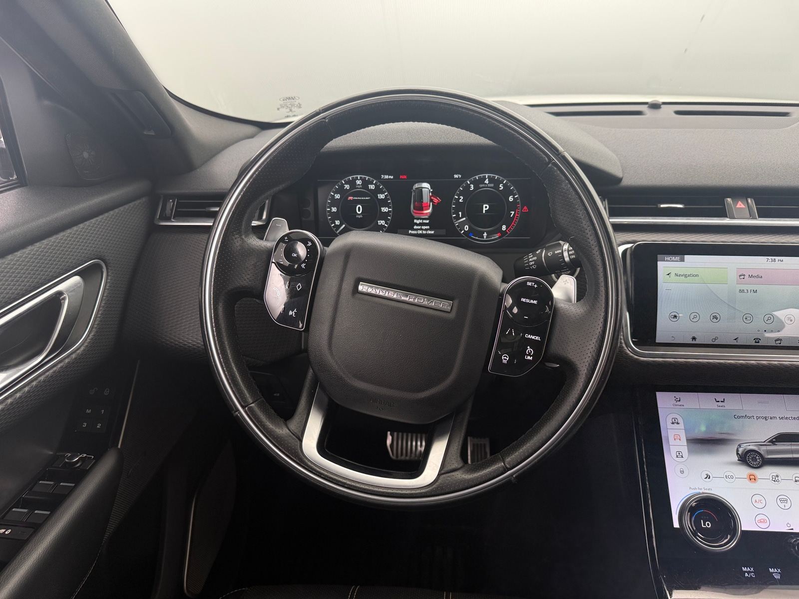 Thumbnail: 2018 Land Rover Range Rover Velar - 4