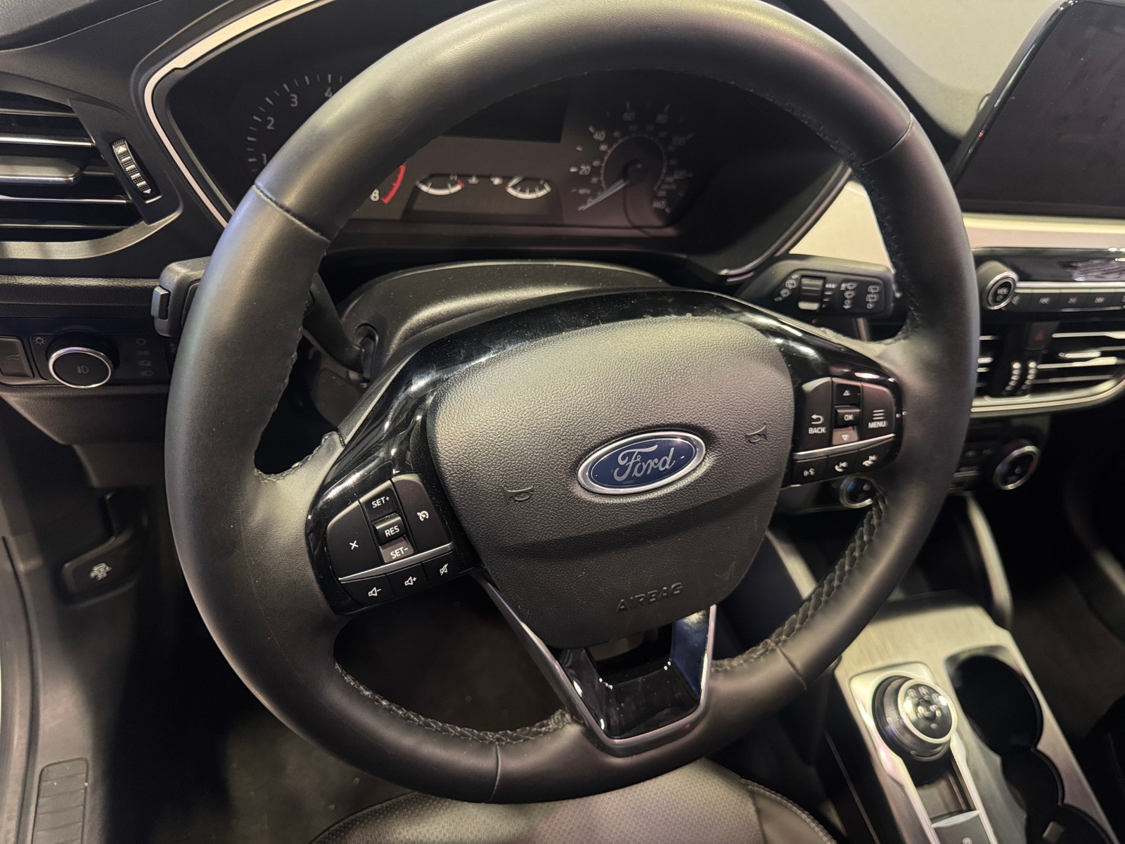 Thumbnail: 2022 Ford Escape - 4