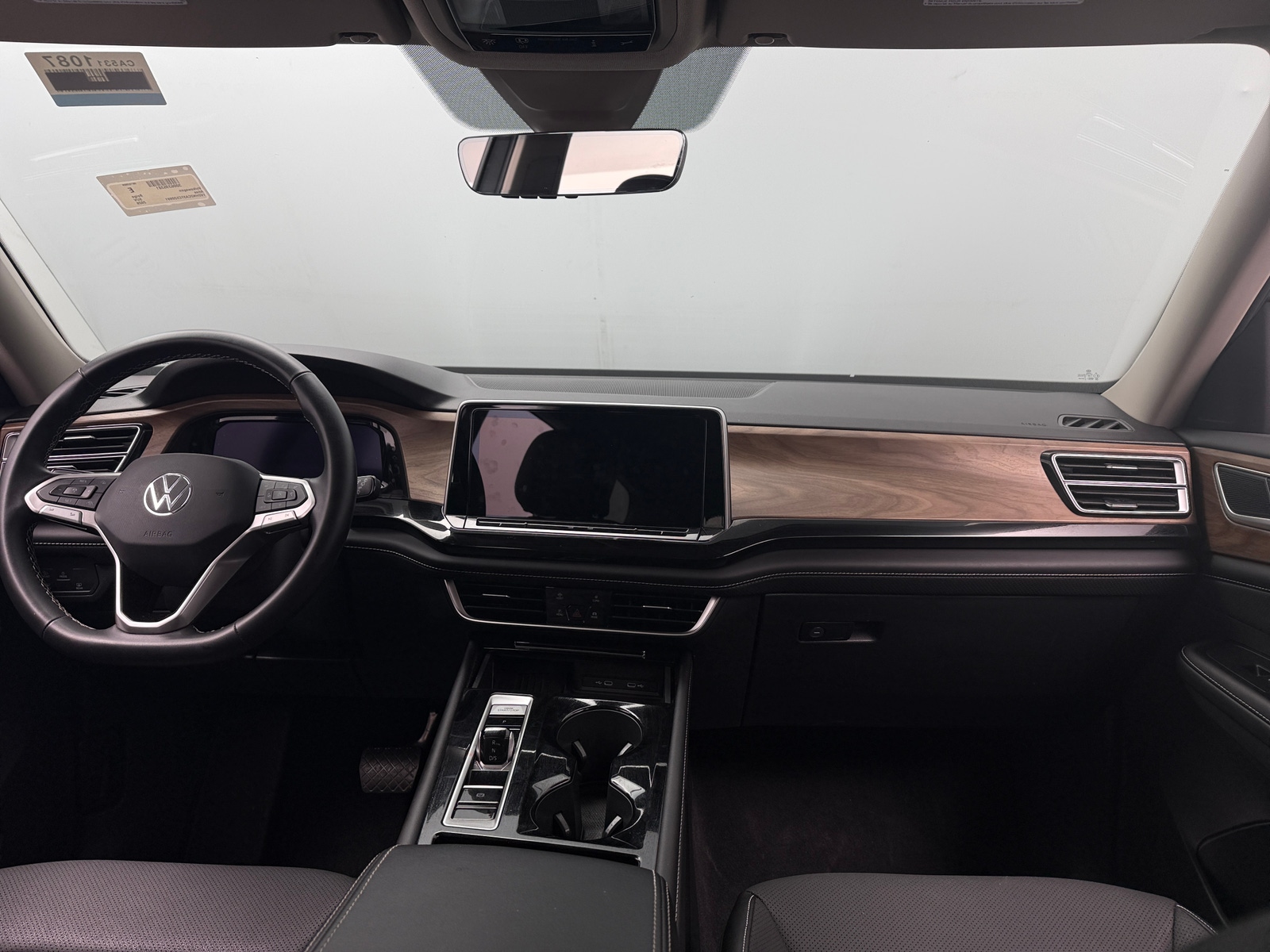 Thumbnail: 2026 Volkswagen Atlas - 2