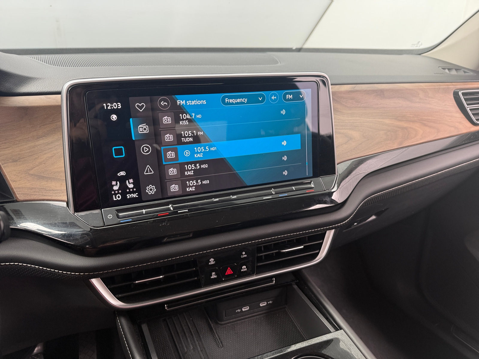 Thumbnail: 2026 Volkswagen Atlas - 3