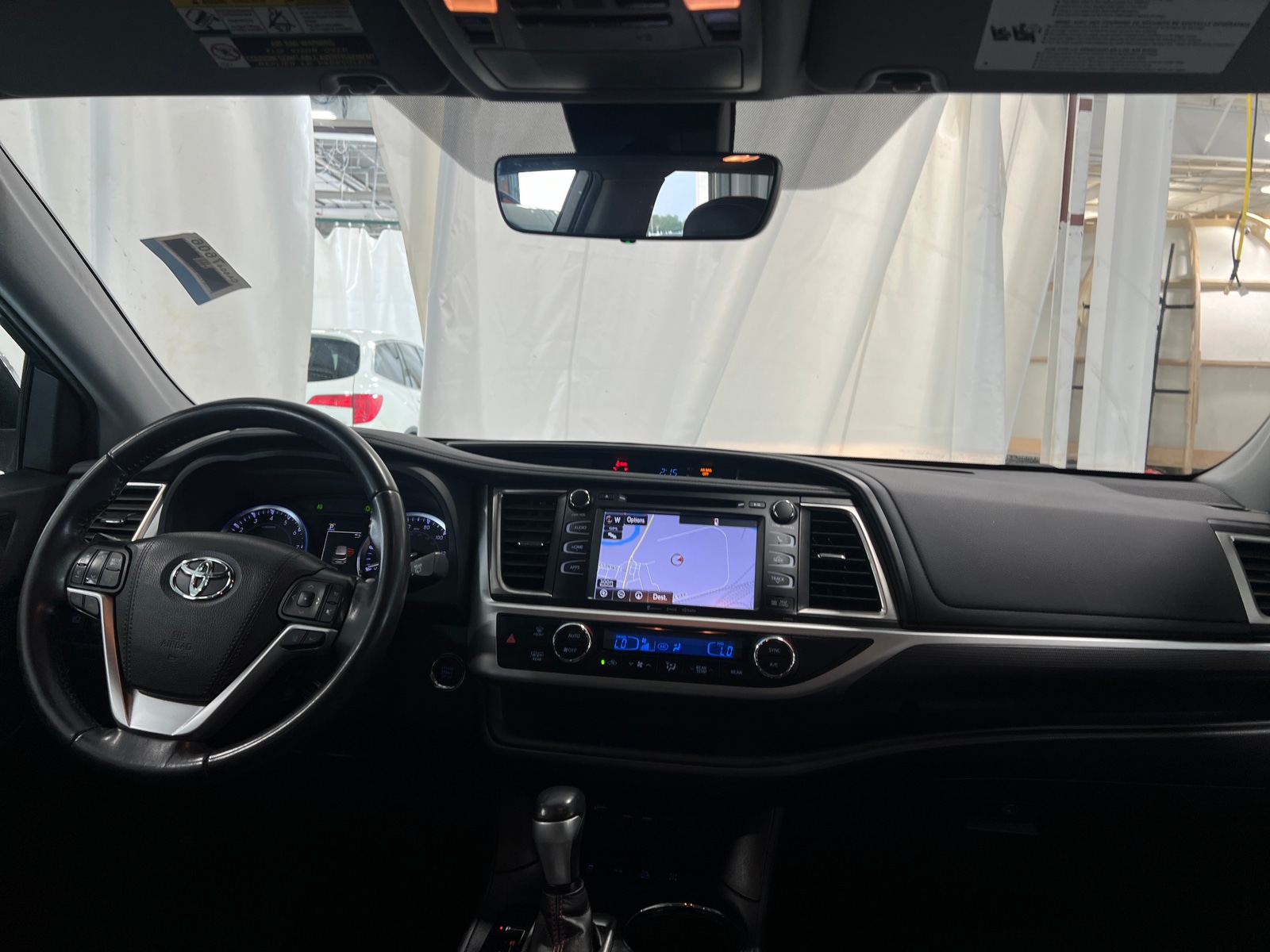 Thumbnail: 2019 Toyota Highlander - 2
