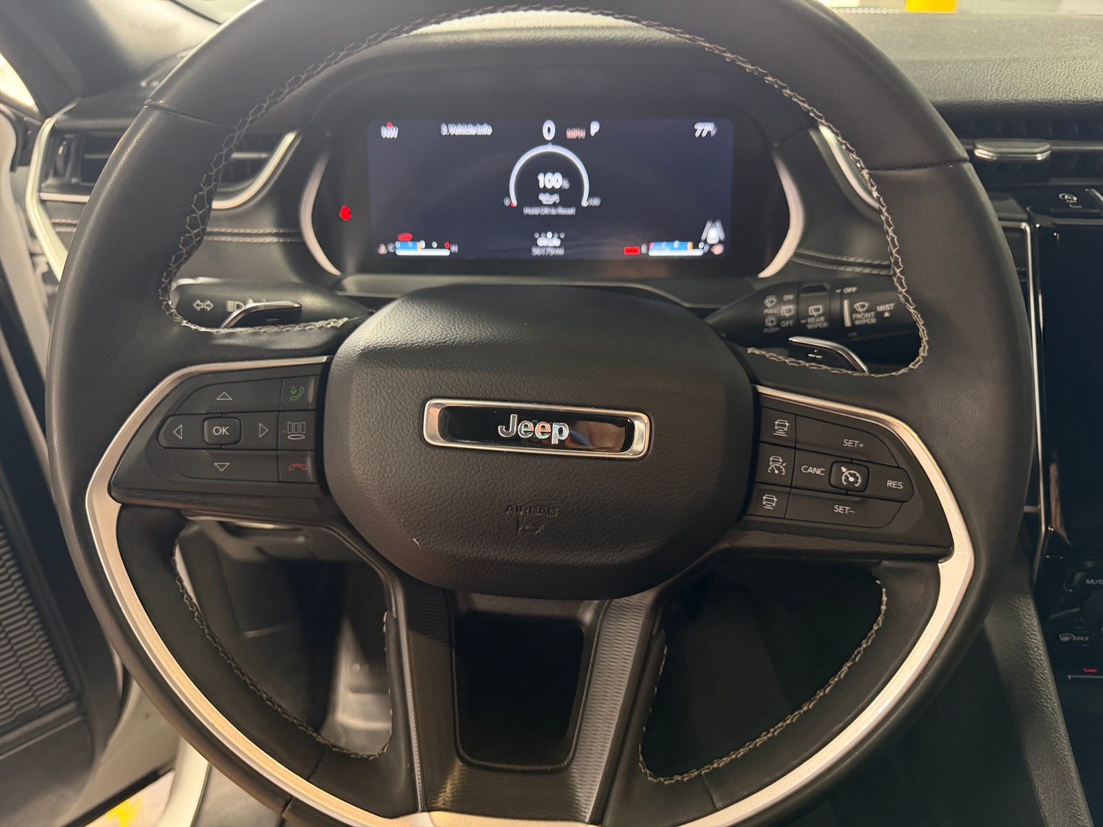 Thumbnail: 2024 Jeep Grand Cherokee - 4