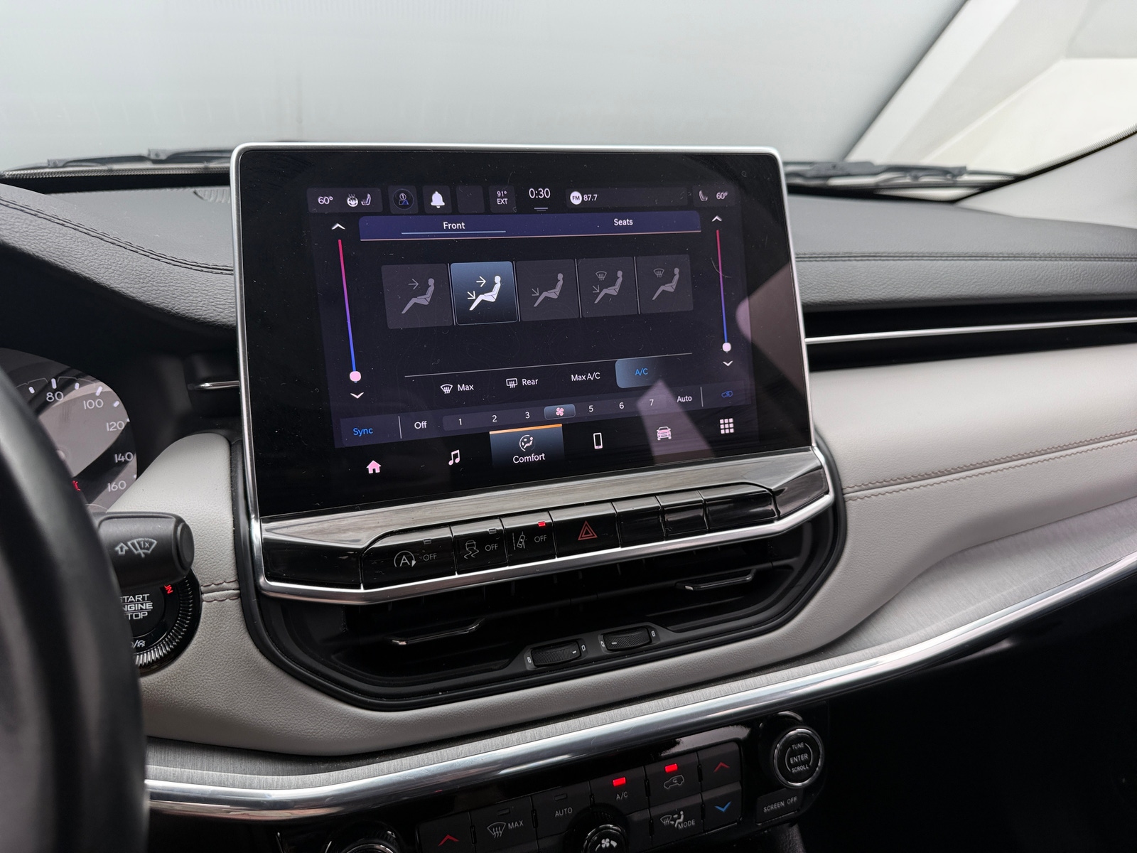 Thumbnail: 2022 Jeep Compass - 3