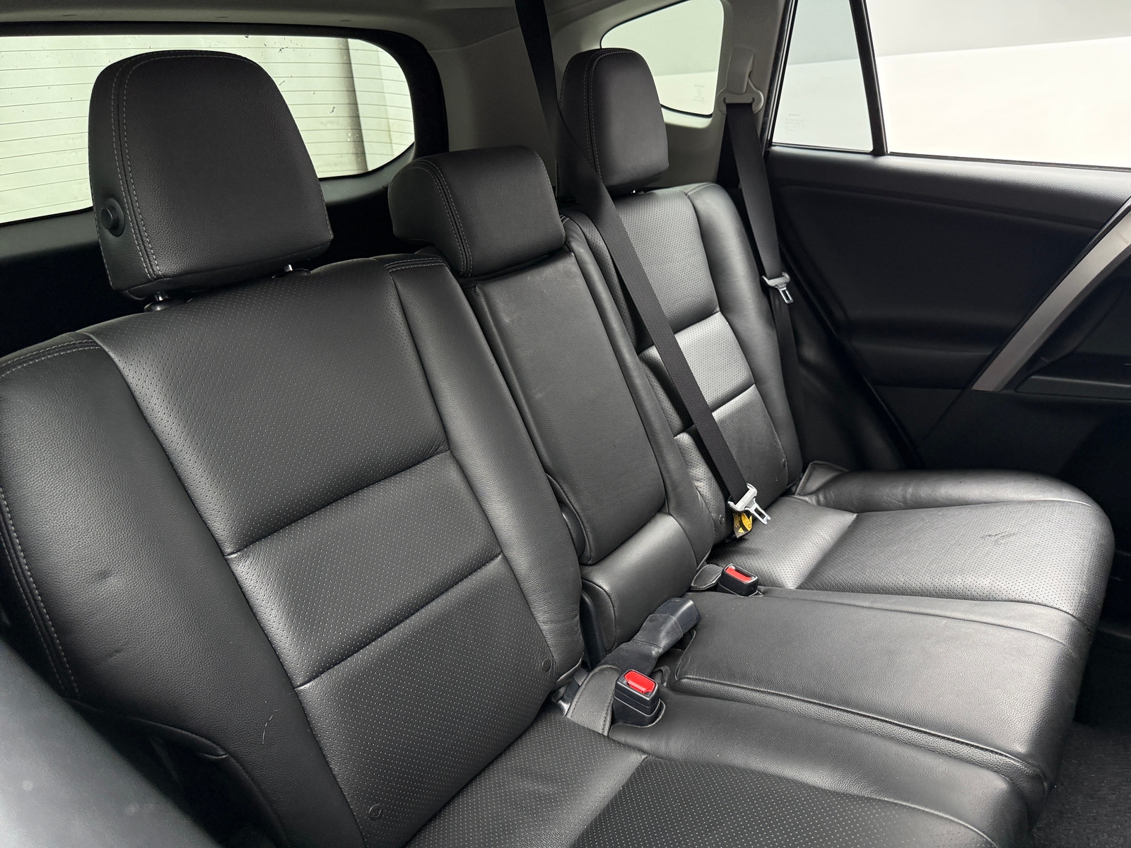 Thumbnail: 2017 Toyota RAV4 - 6