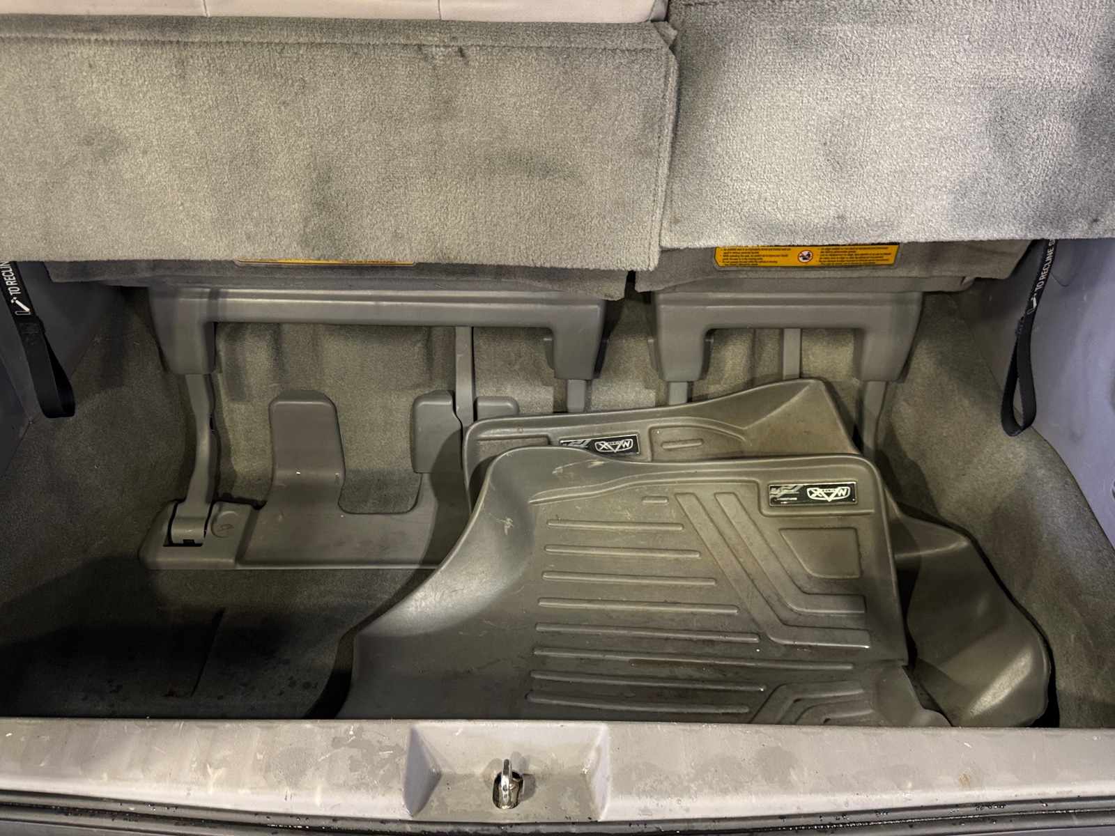 Thumbnail: 2014 Toyota Sienna - 6