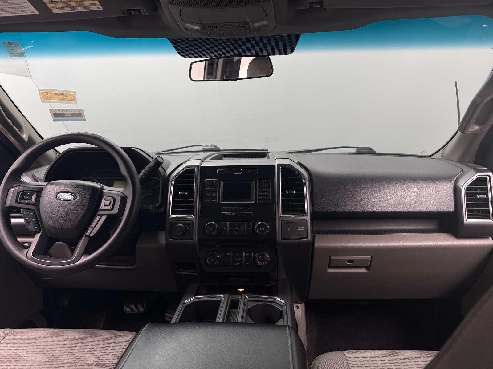 Thumbnail: 2016 Ford Econoline - 3