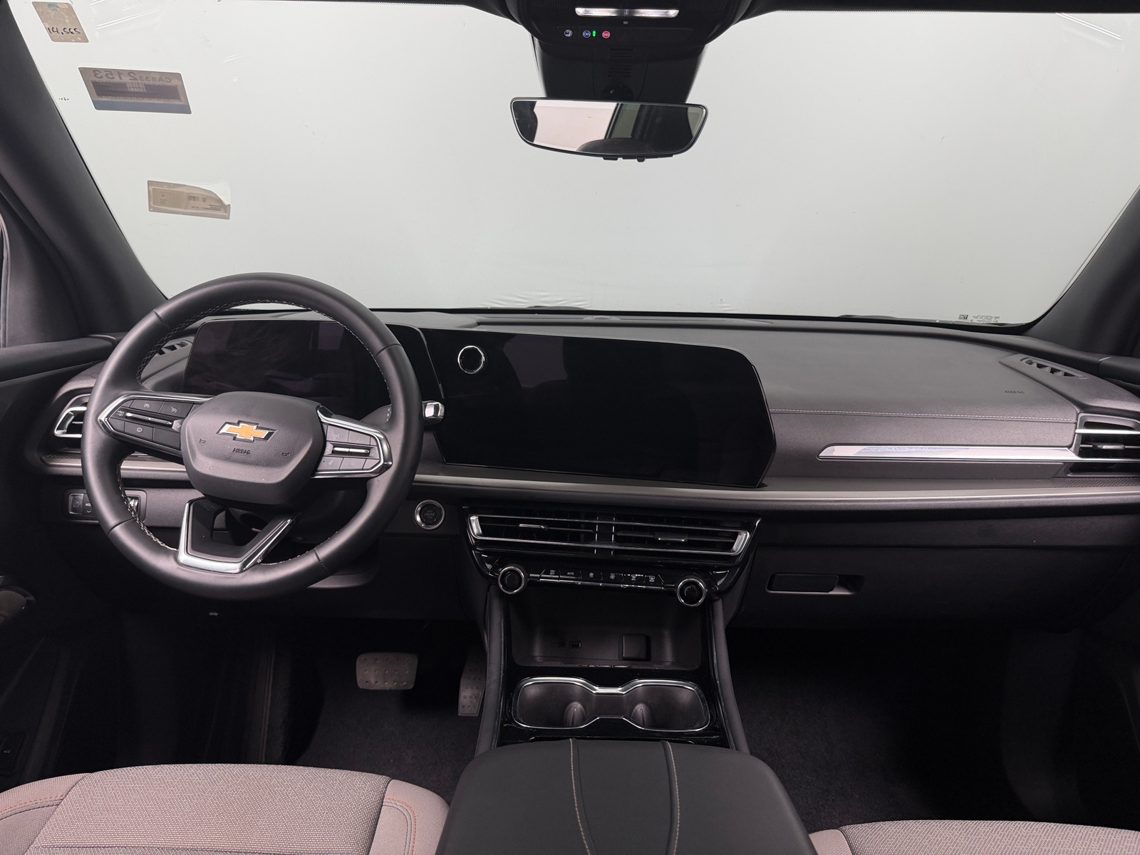 Thumbnail: 2026 Chevrolet Traverse - 3