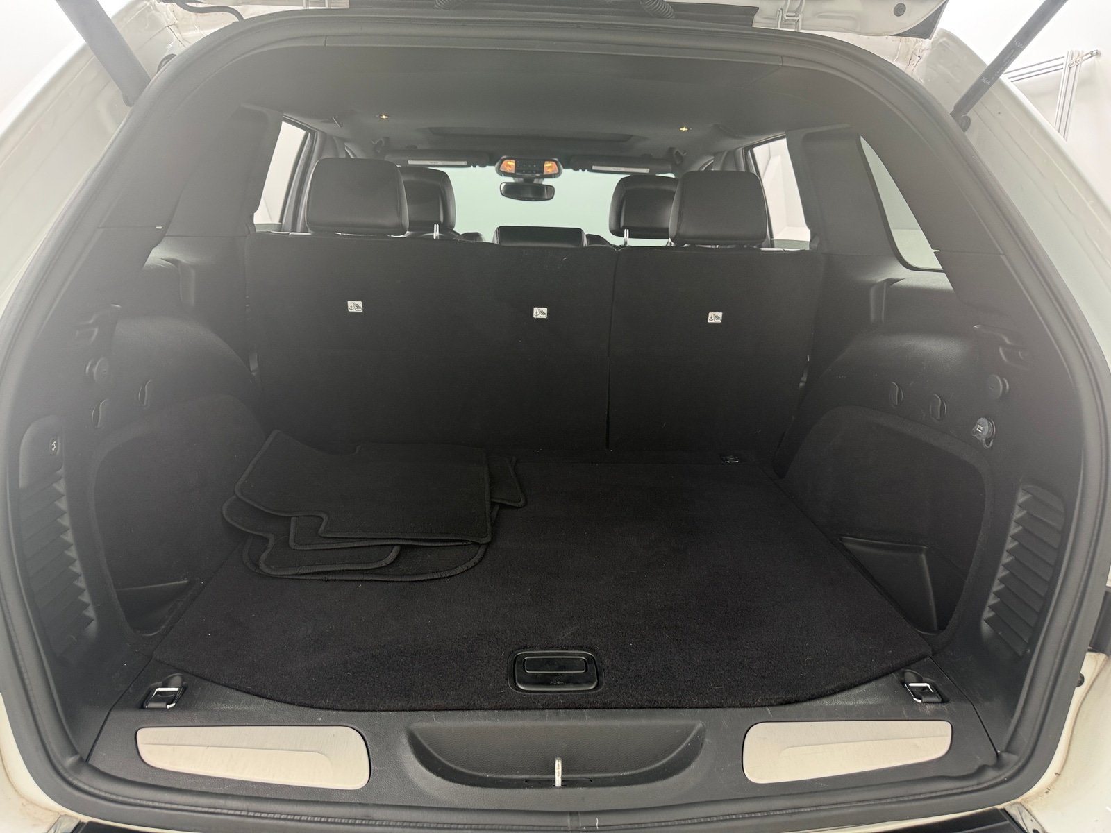Thumbnail: 2019 Jeep Grand Cherokee - 6