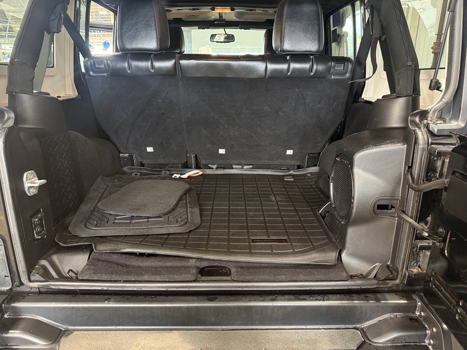 Thumbnail: 2013 Jeep Wrangler - 6