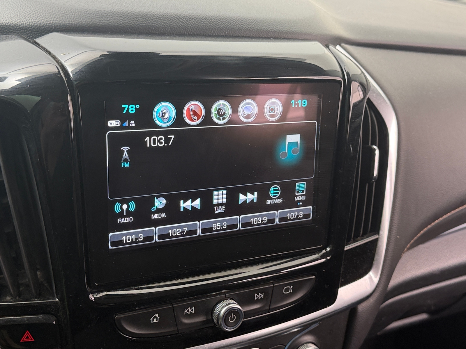 Thumbnail: 2019 Chevrolet Traverse - 3