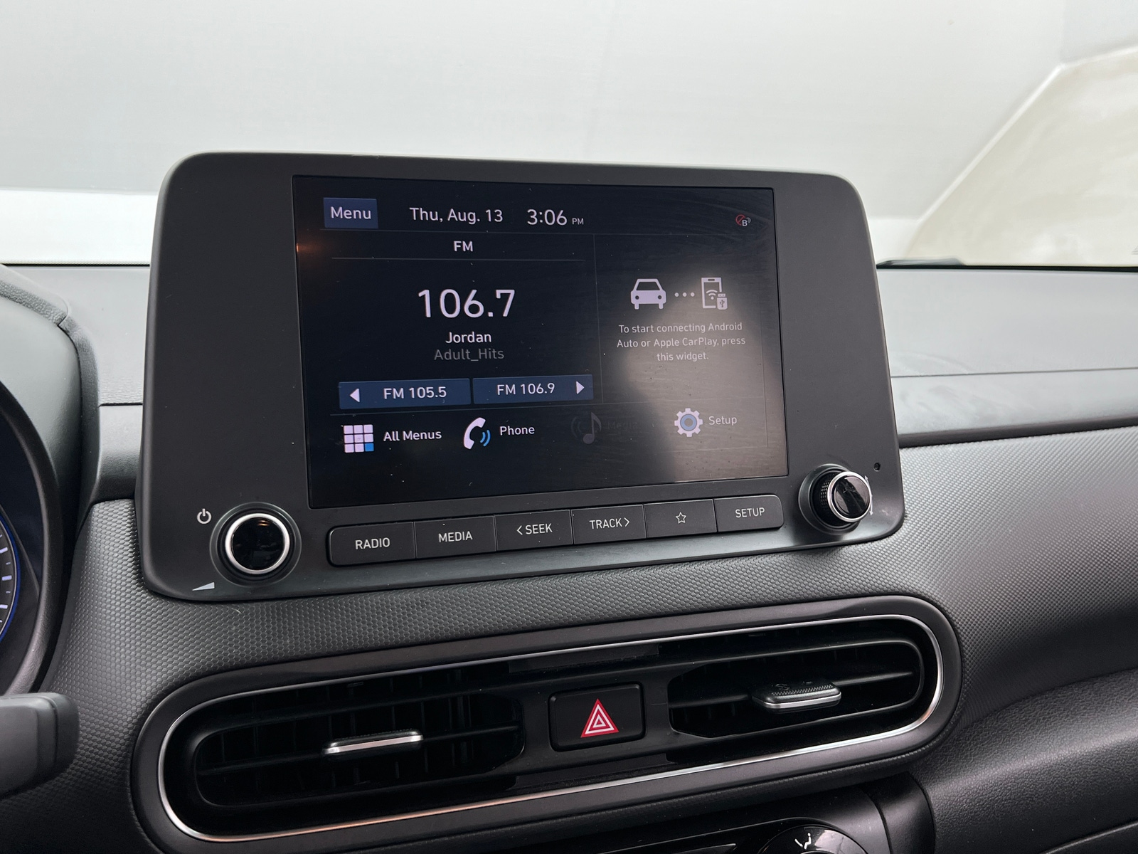 Thumbnail: 2023 Hyundai Kona - 4