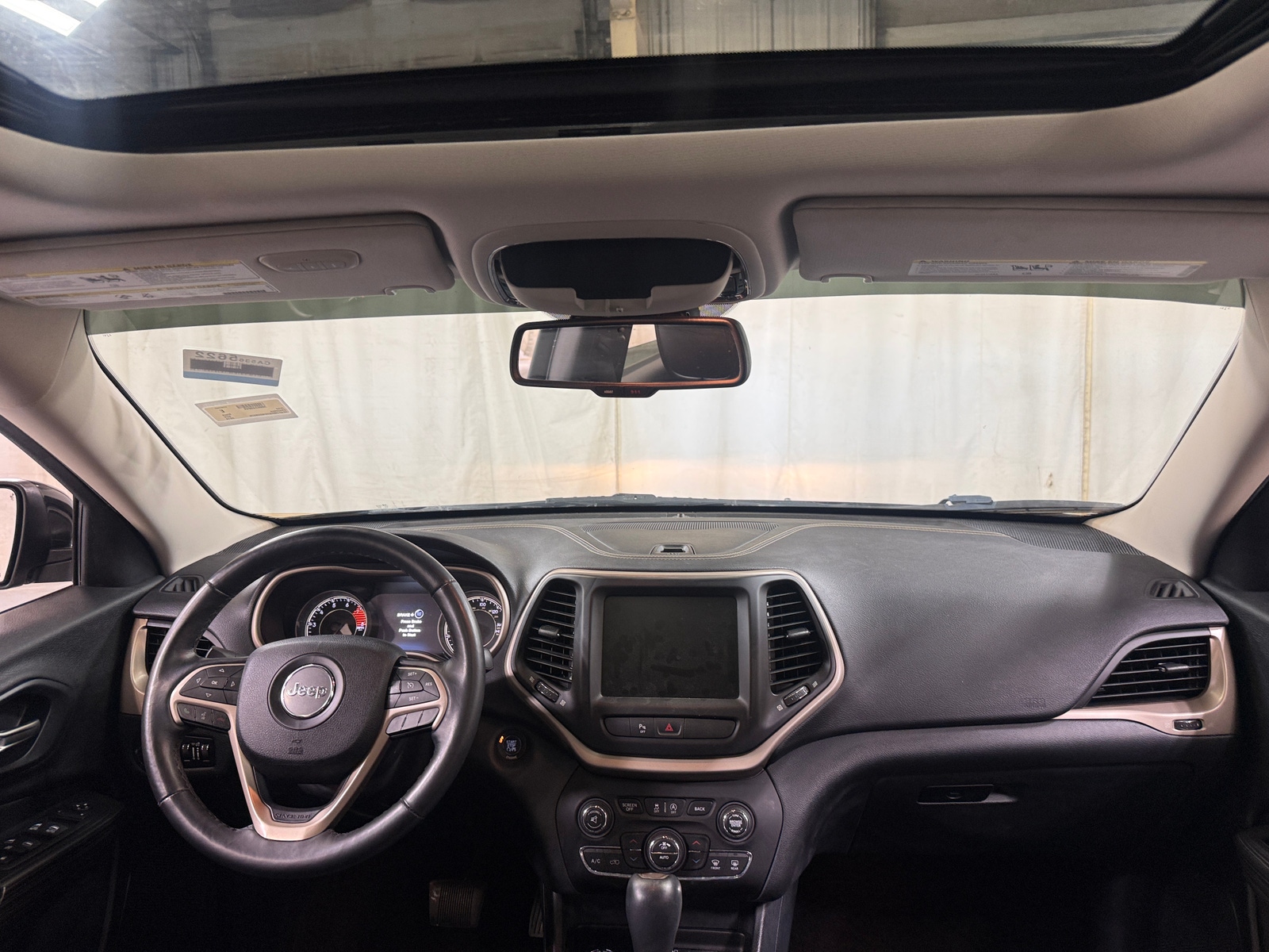 Thumbnail: 2016 Jeep Cherokee - 2