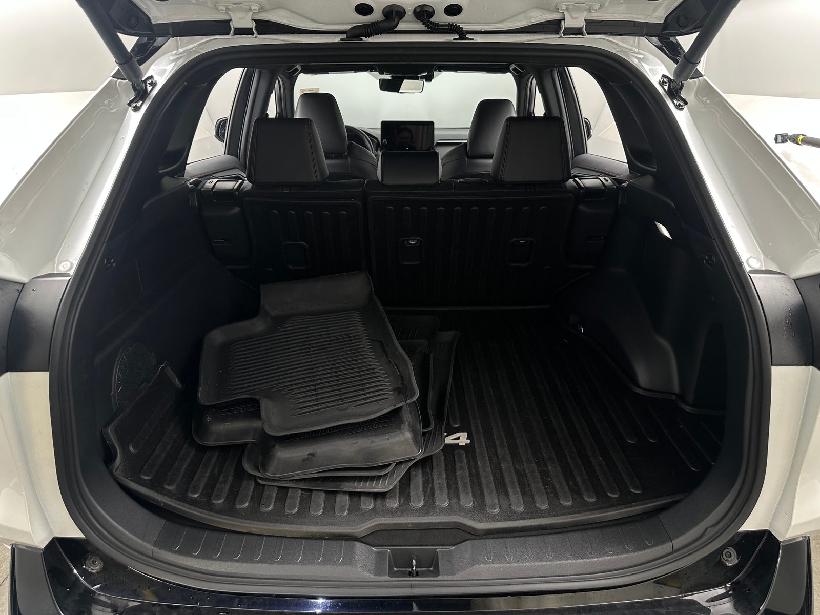 Thumbnail: 2024 Toyota RAV4 - 6