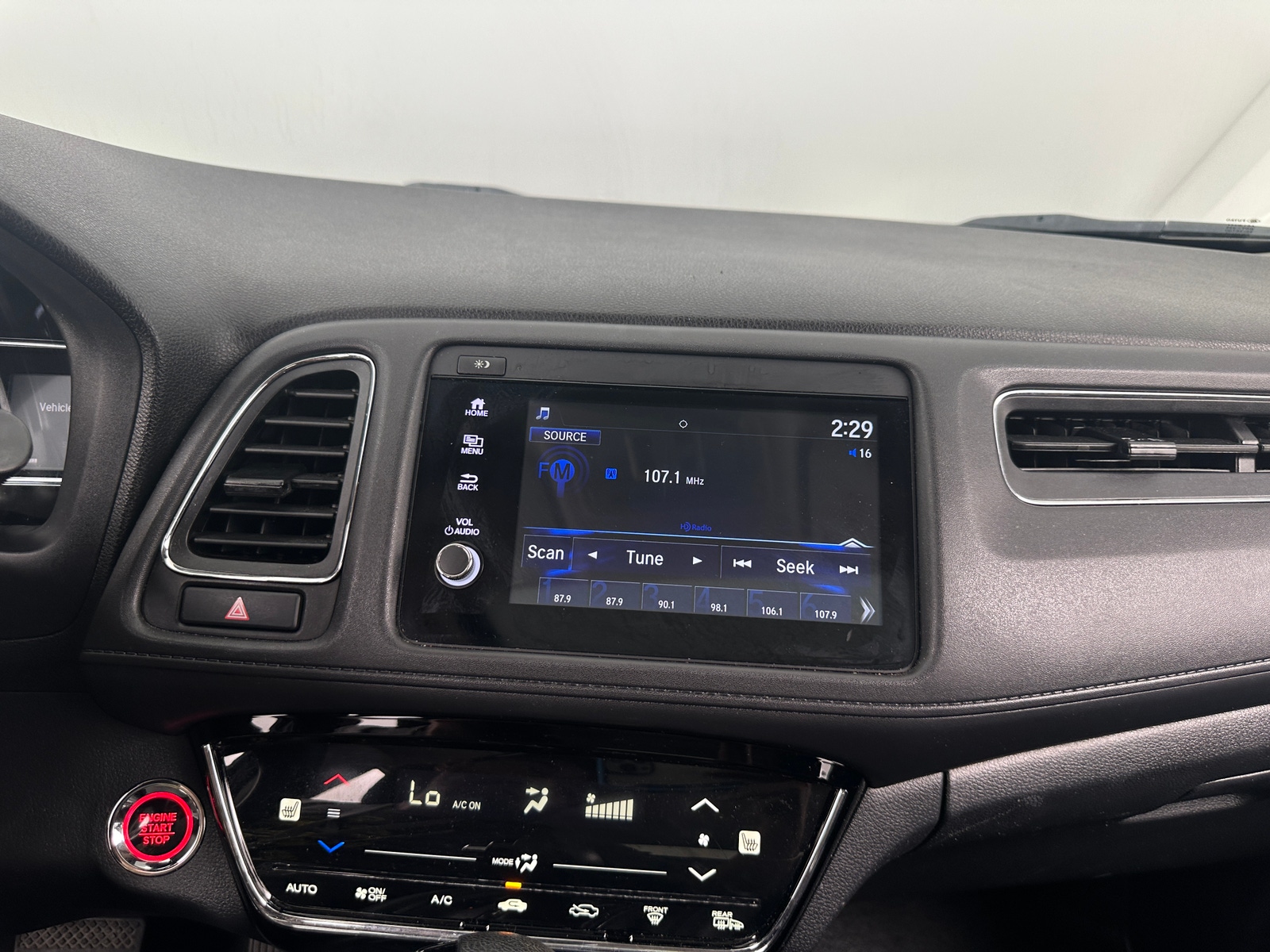 Thumbnail: 2022 Honda HR-V - 4
