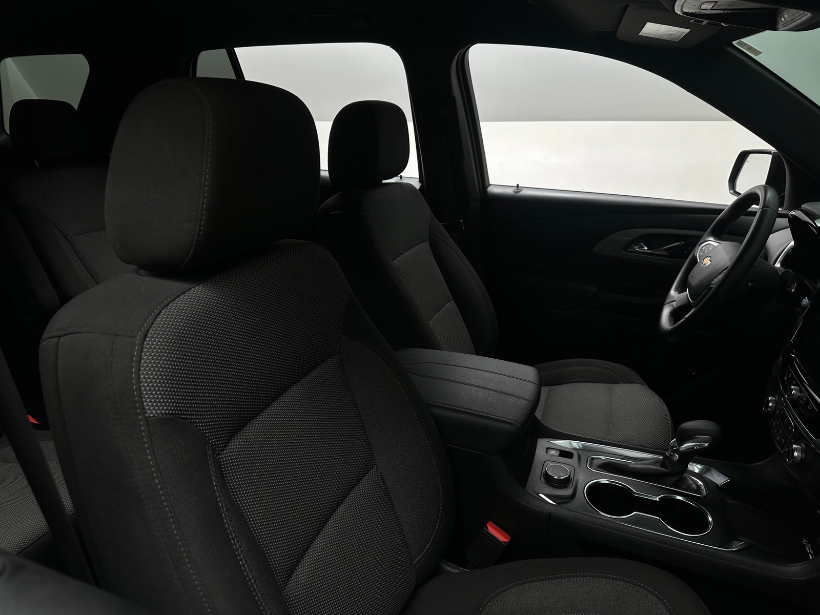 Thumbnail: 2023 Chevrolet Traverse - 2
