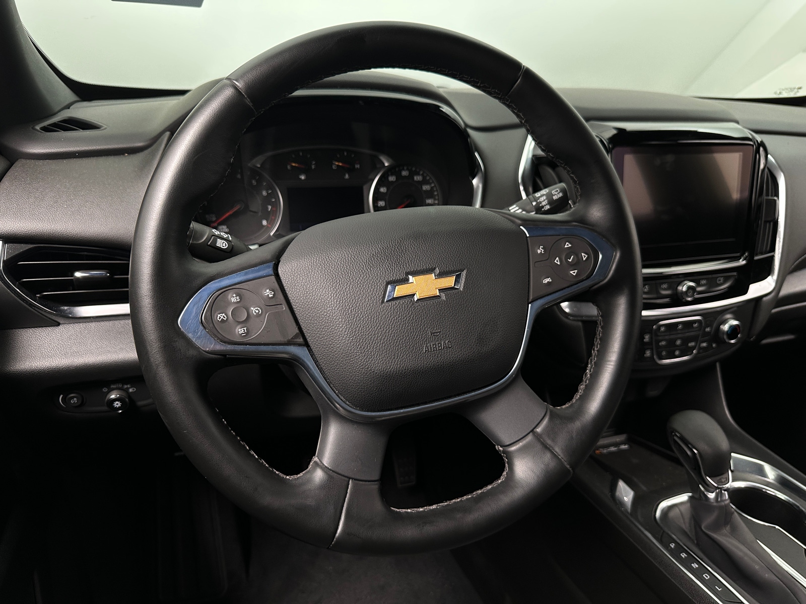 Thumbnail: 2023 Chevrolet Traverse - 5