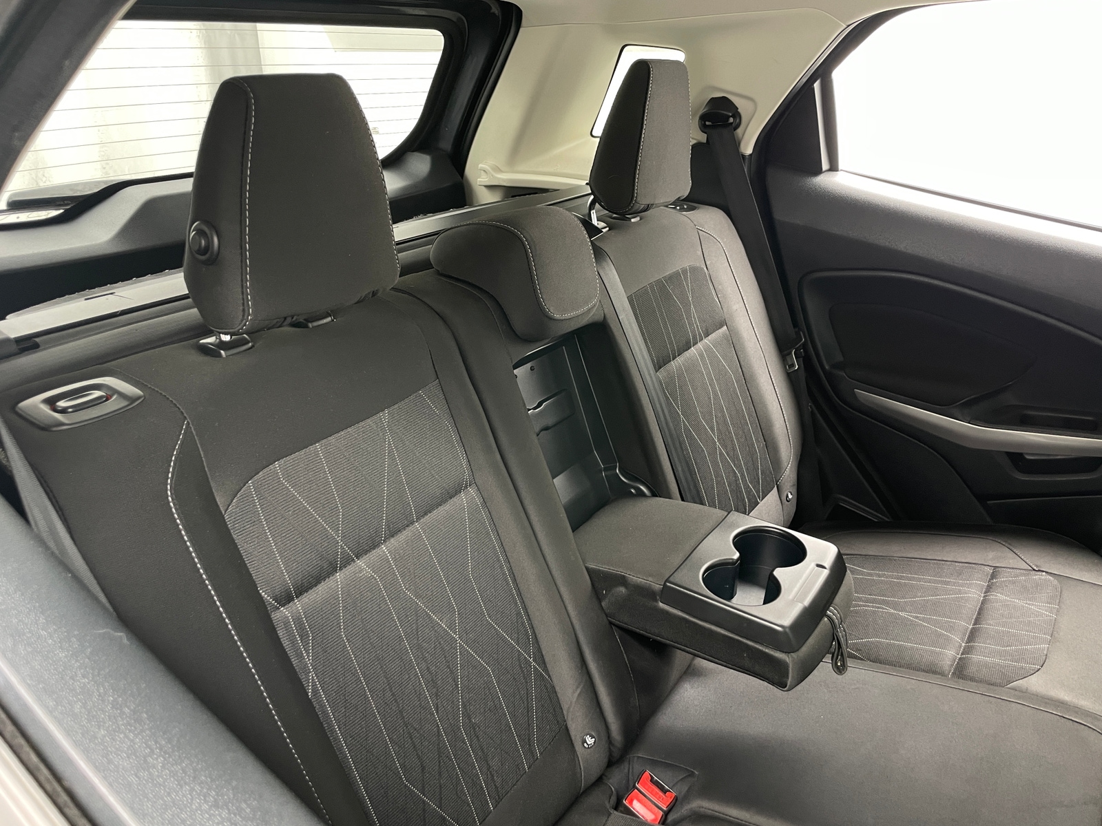 Thumbnail: 2018 Ford EcoSport - 6