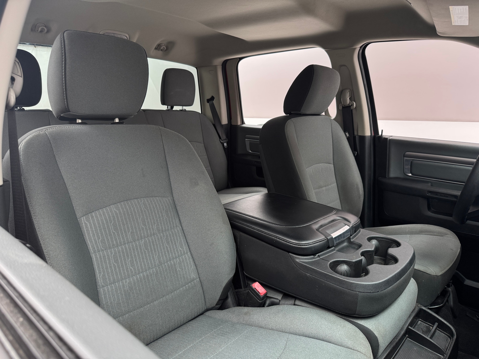 Thumbnail: 2022 RAM 1500 Classic - 2