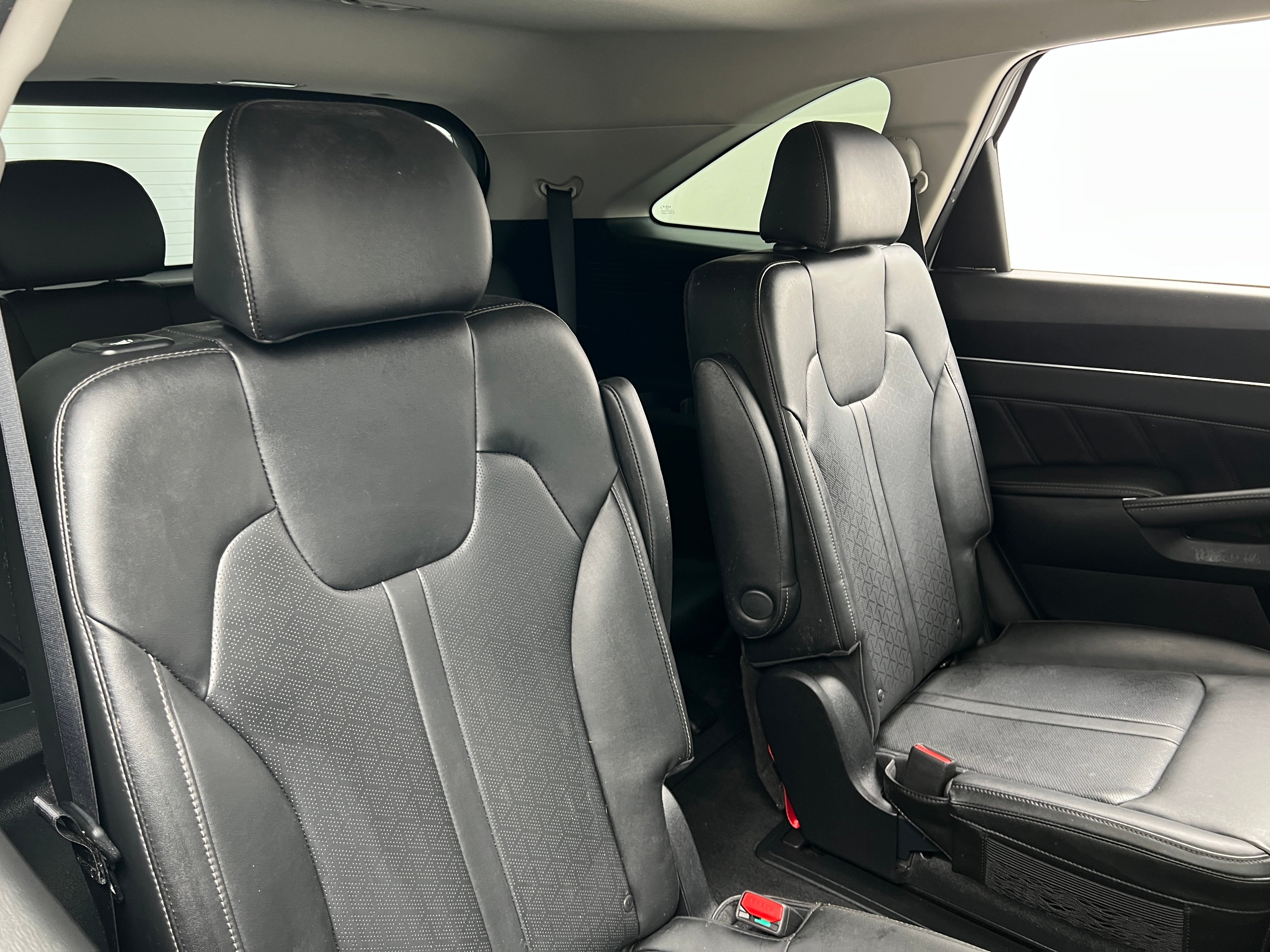 2023 Kia Sorento SX - Photo 4