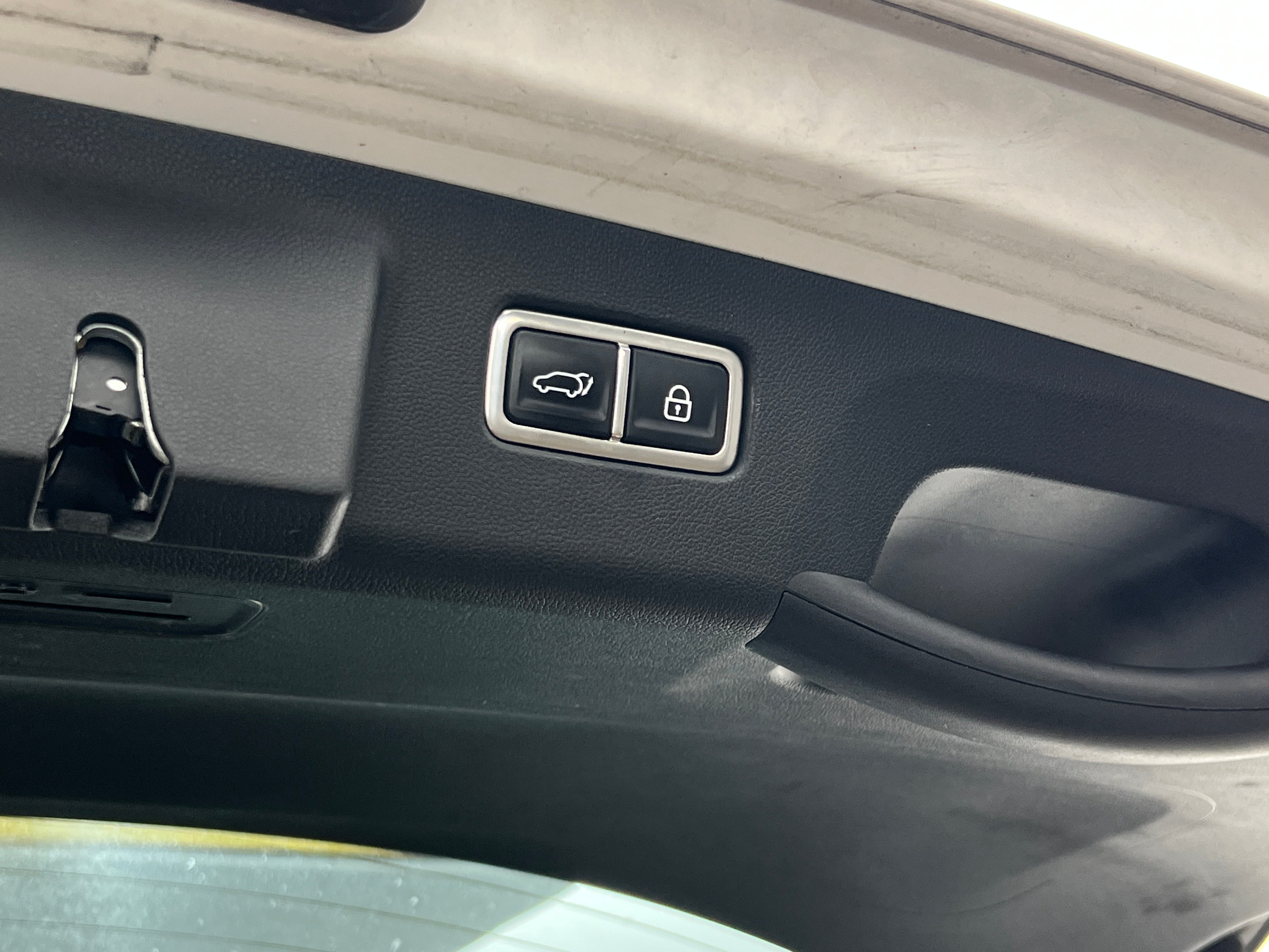 2023 Kia Sorento SX - Photo 11