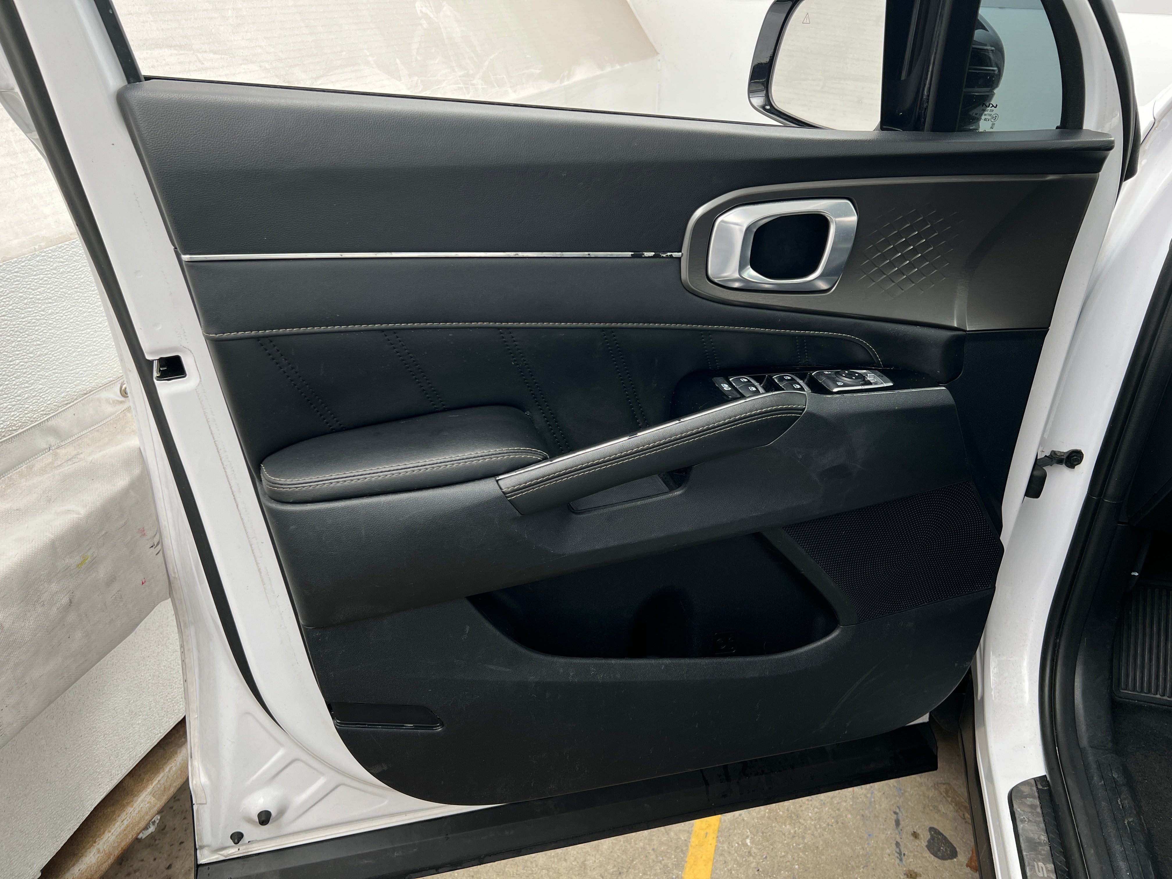 2023 Kia Sorento SX - Photo 5