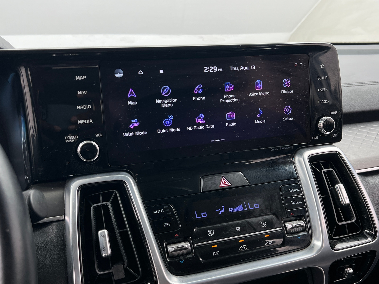 Thumbnail: 2023 Kia Sorento - 3