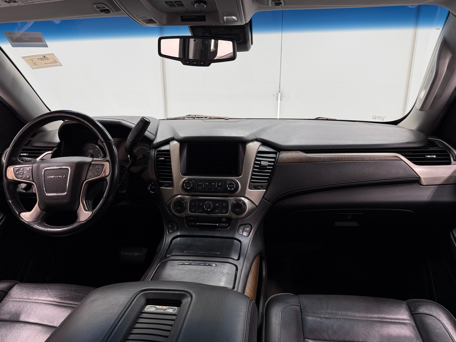 Thumbnail: 2018 GMC Yukon XL - 2