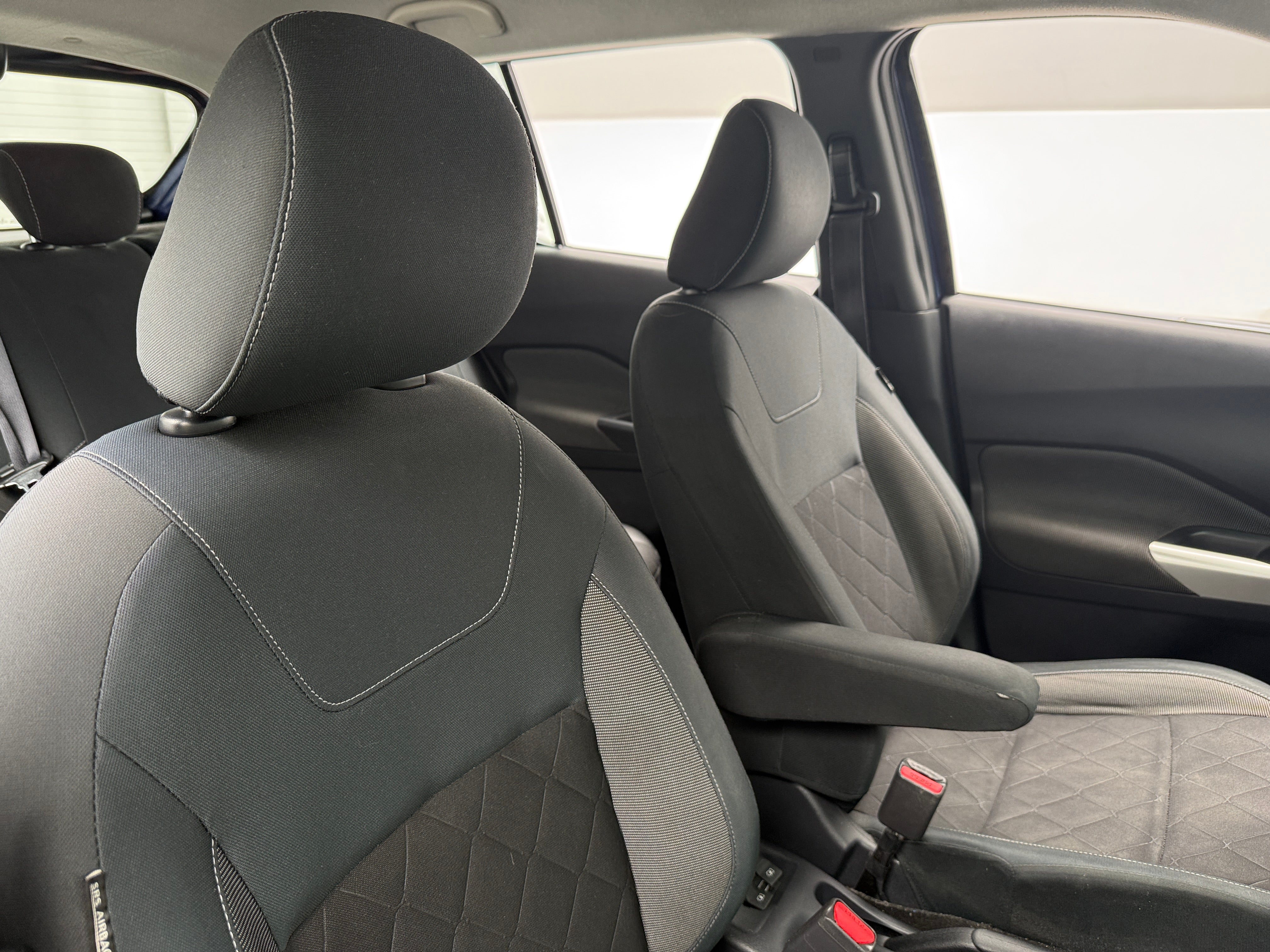 Used 2020 Nissan Kicks SV with VIN 3N1CP5CV4LL511024 for sale in Pewaukee, WI