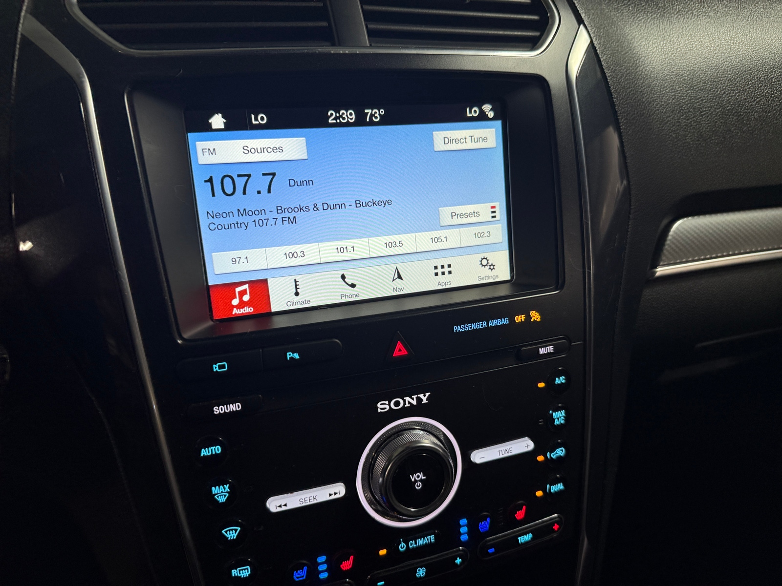 Thumbnail: 2019 Ford Explorer - 3