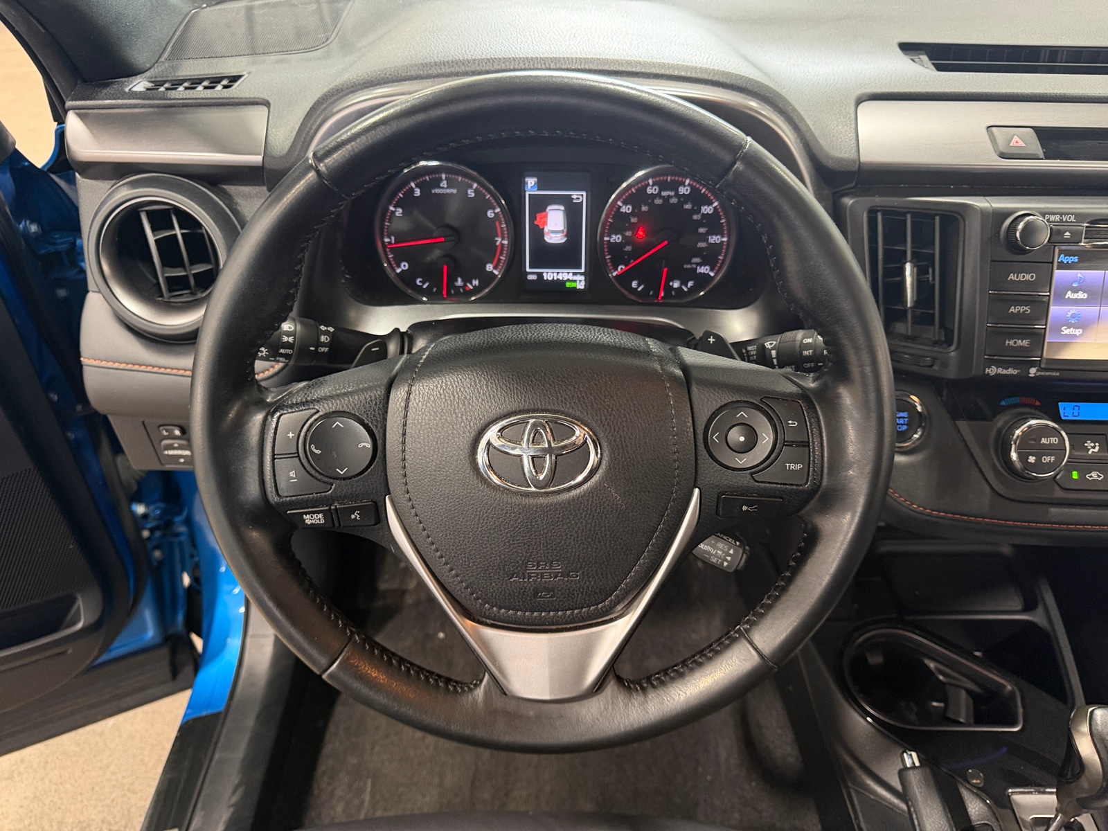 Thumbnail: 2018 Toyota RAV4 - 4