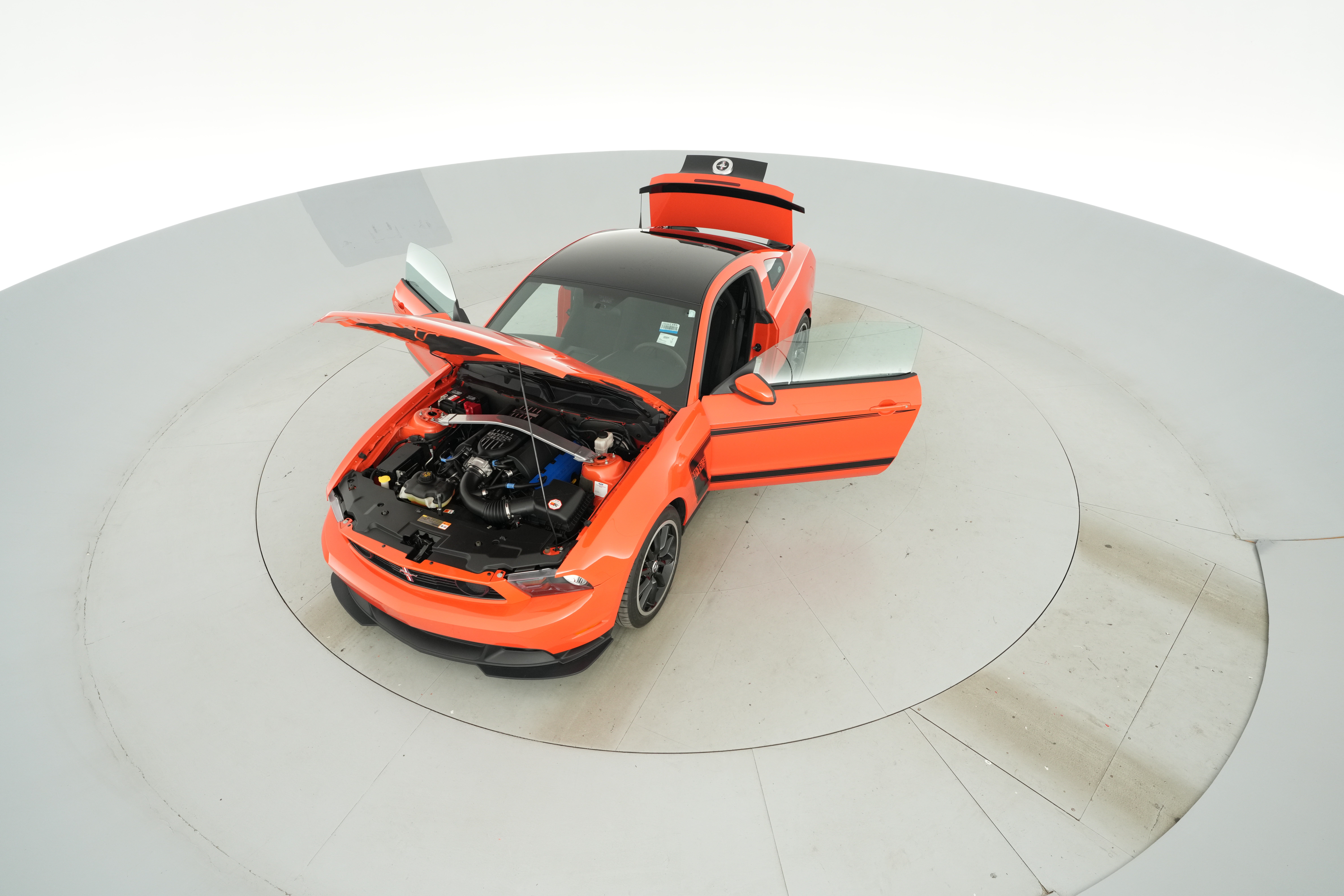 2012 Ford Mustang Boss 302 - Photo 32
