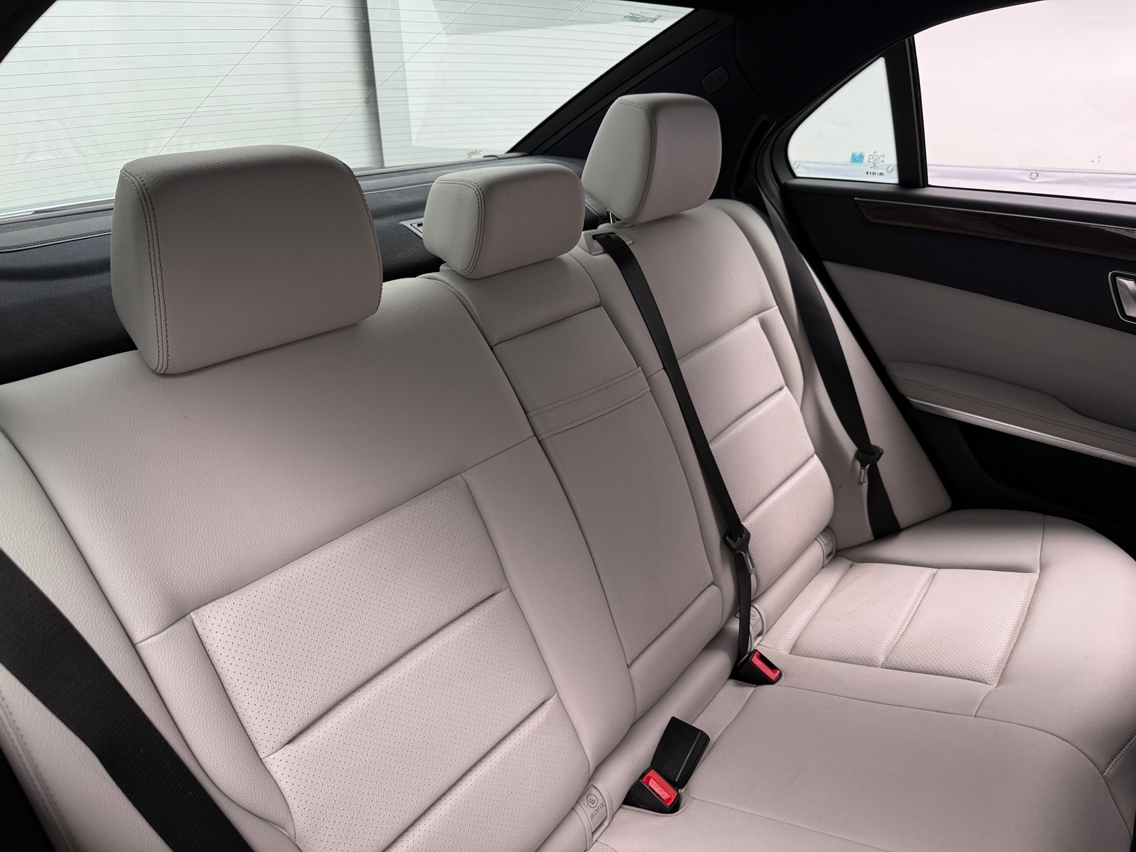 Thumbnail: 2016 Mercedes-Benz E-Class - 5